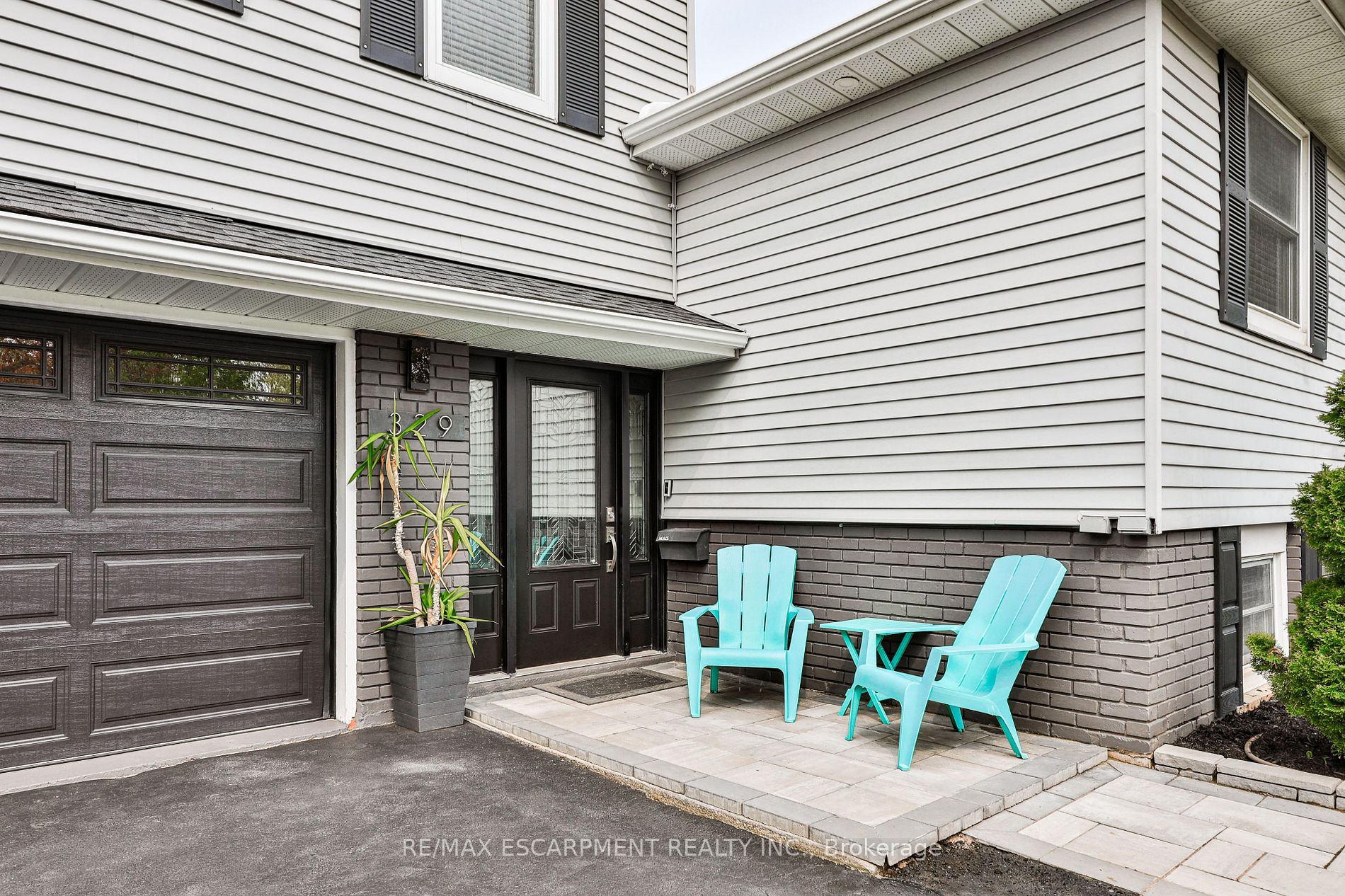 329 Erindale Dr