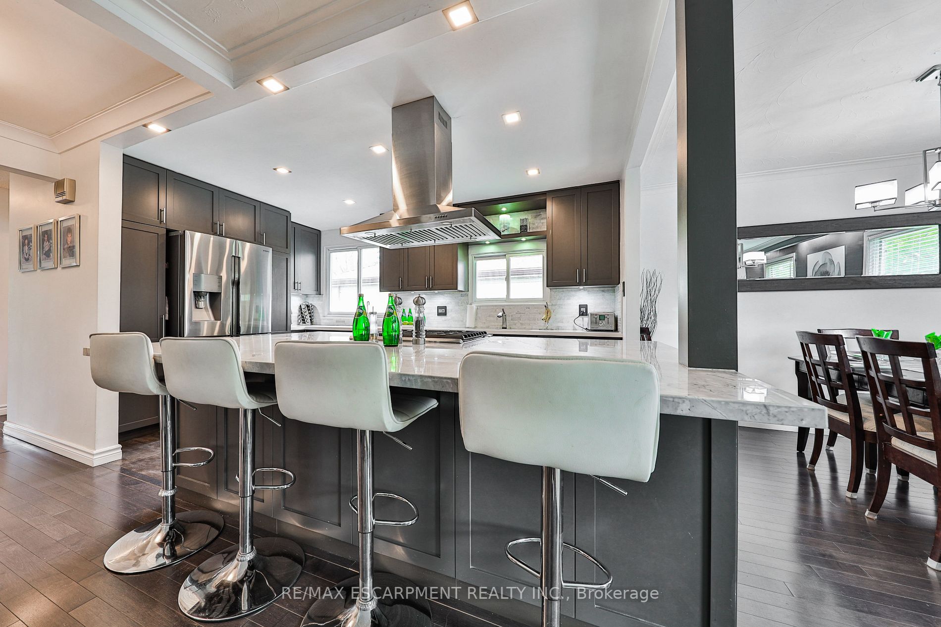 329 Erindale Dr