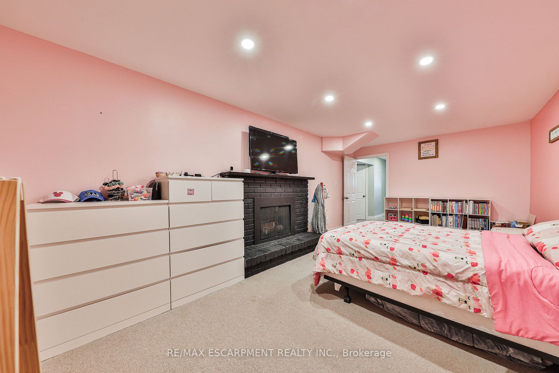 329 Erindale Dr