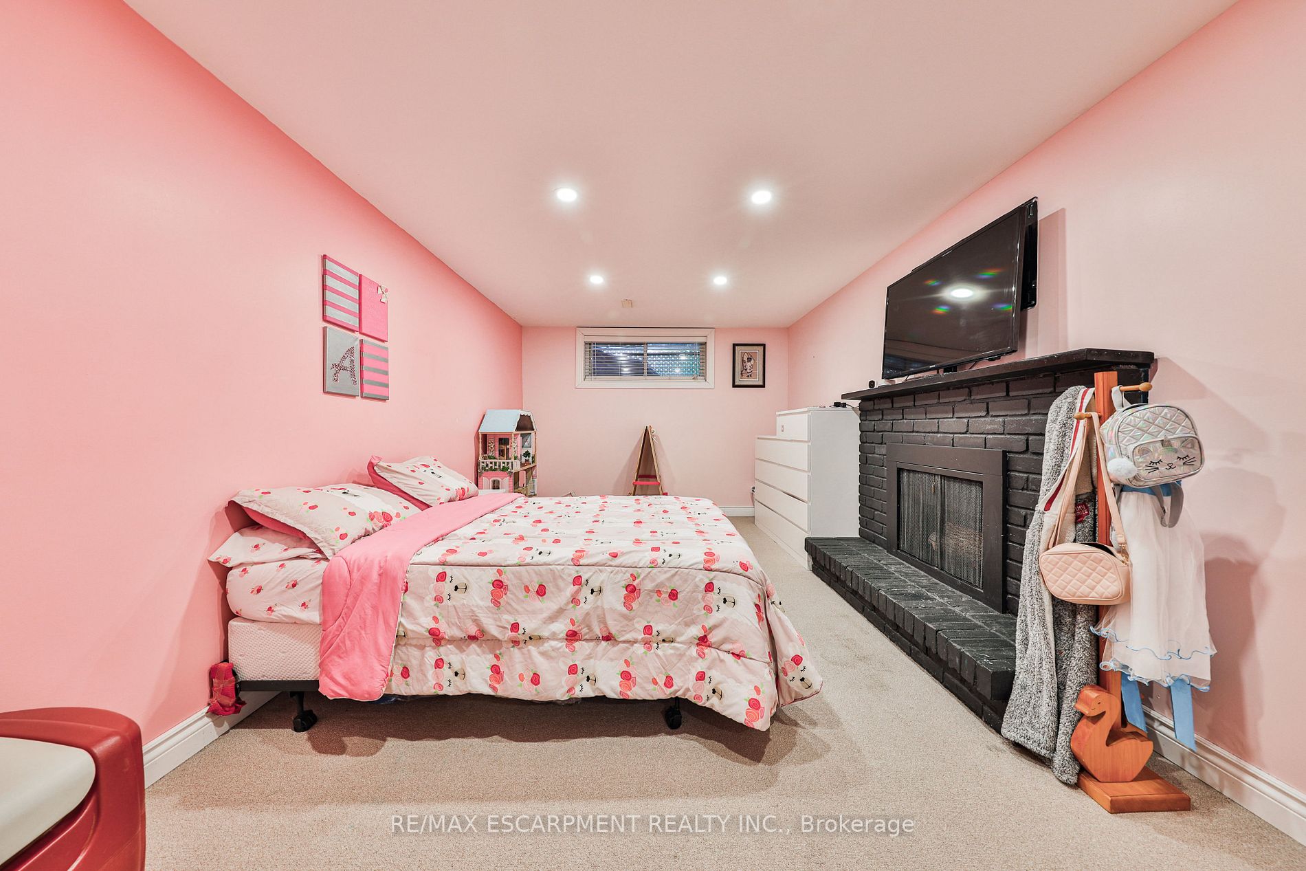 329 Erindale Dr