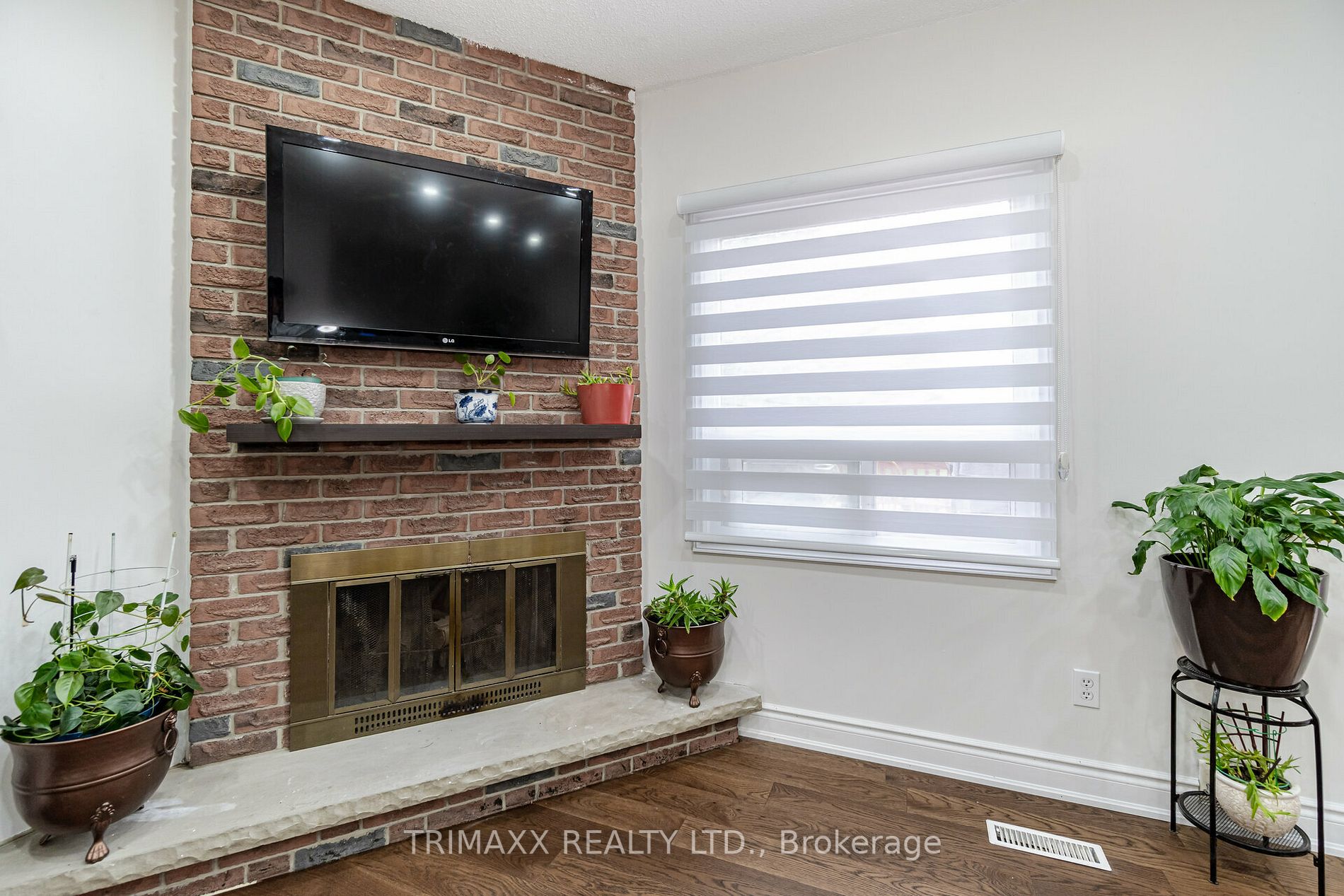96 Banting Cres