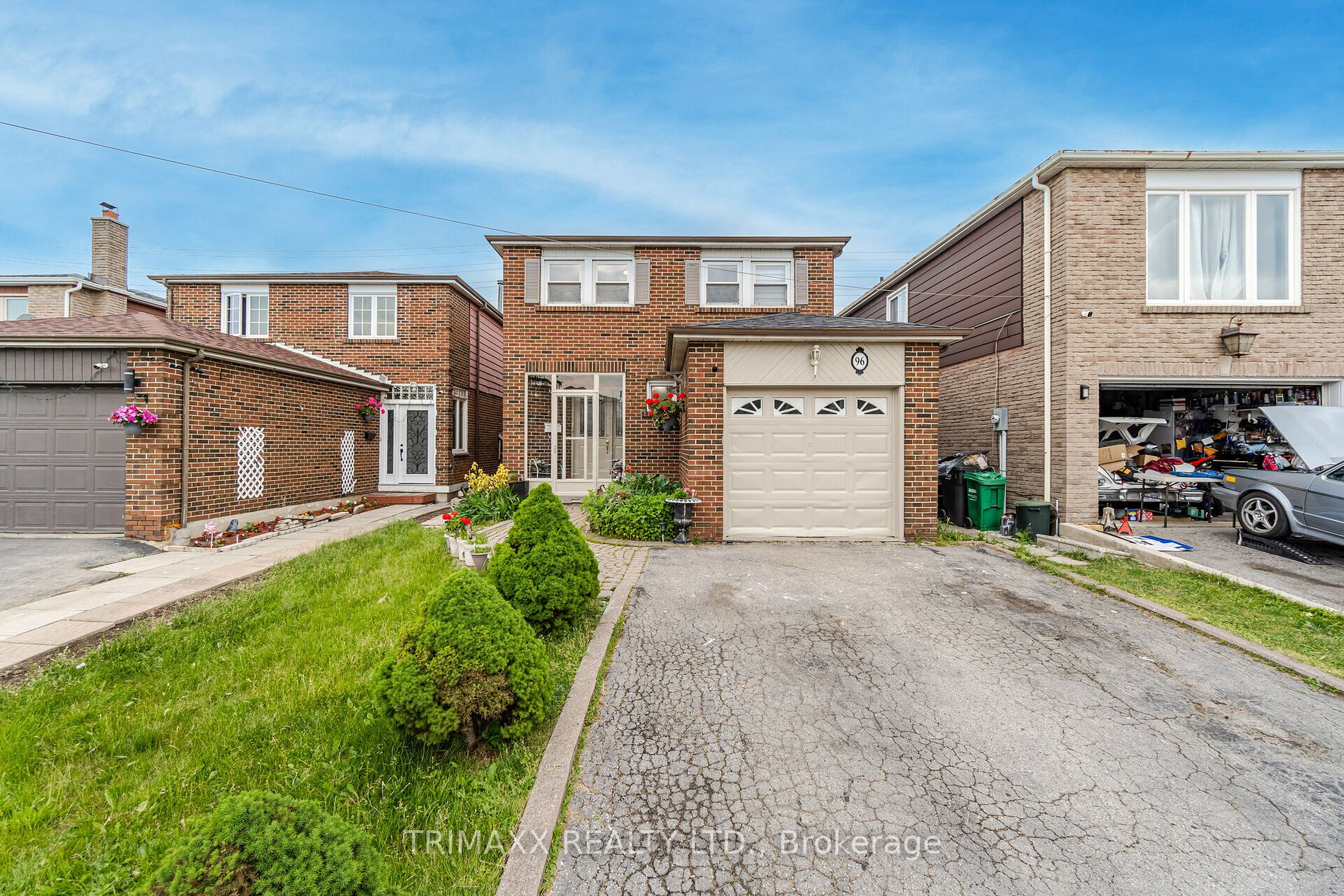 96 Banting Cres