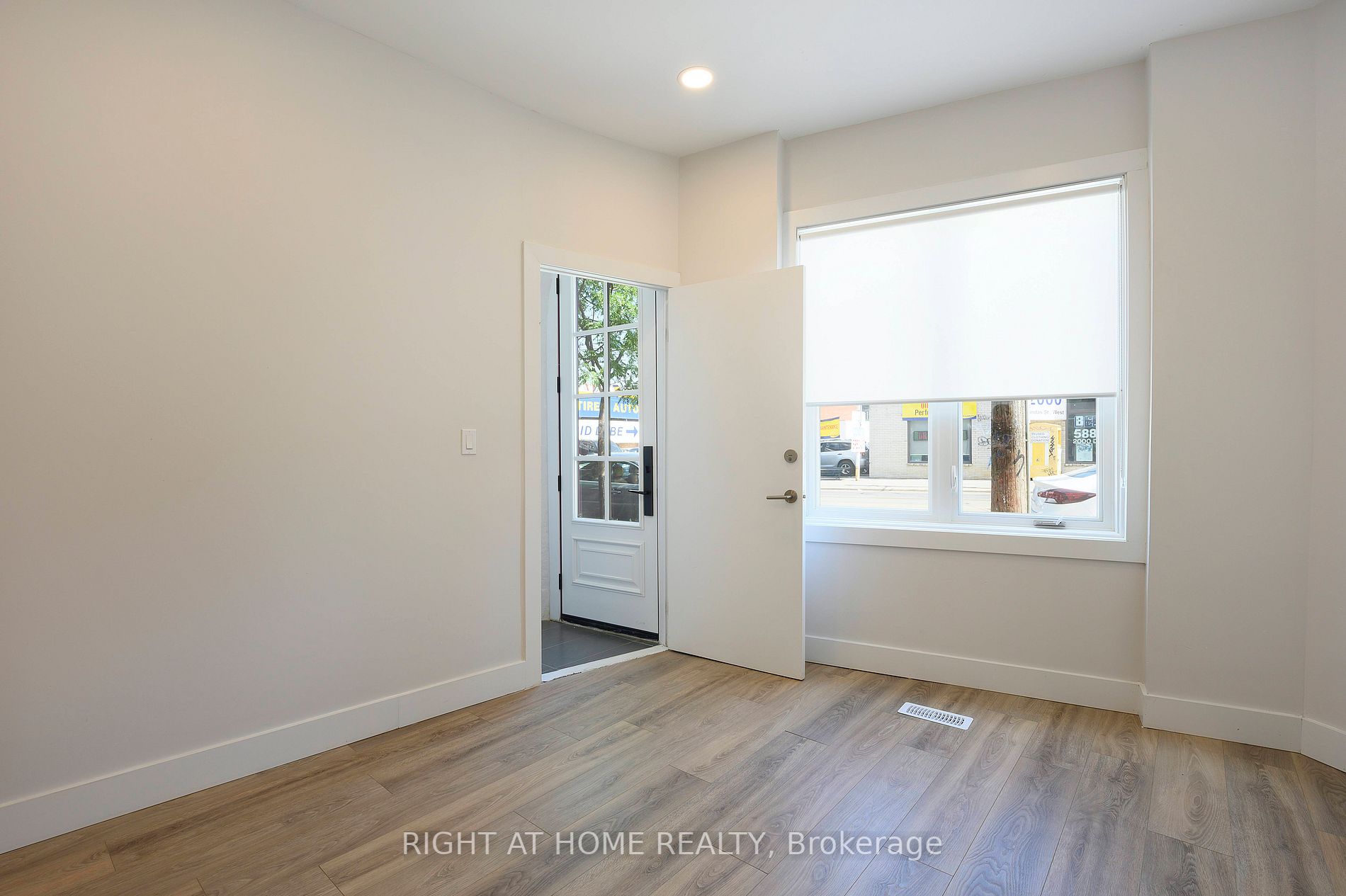 Listing W6184044 - Large Photo # 2