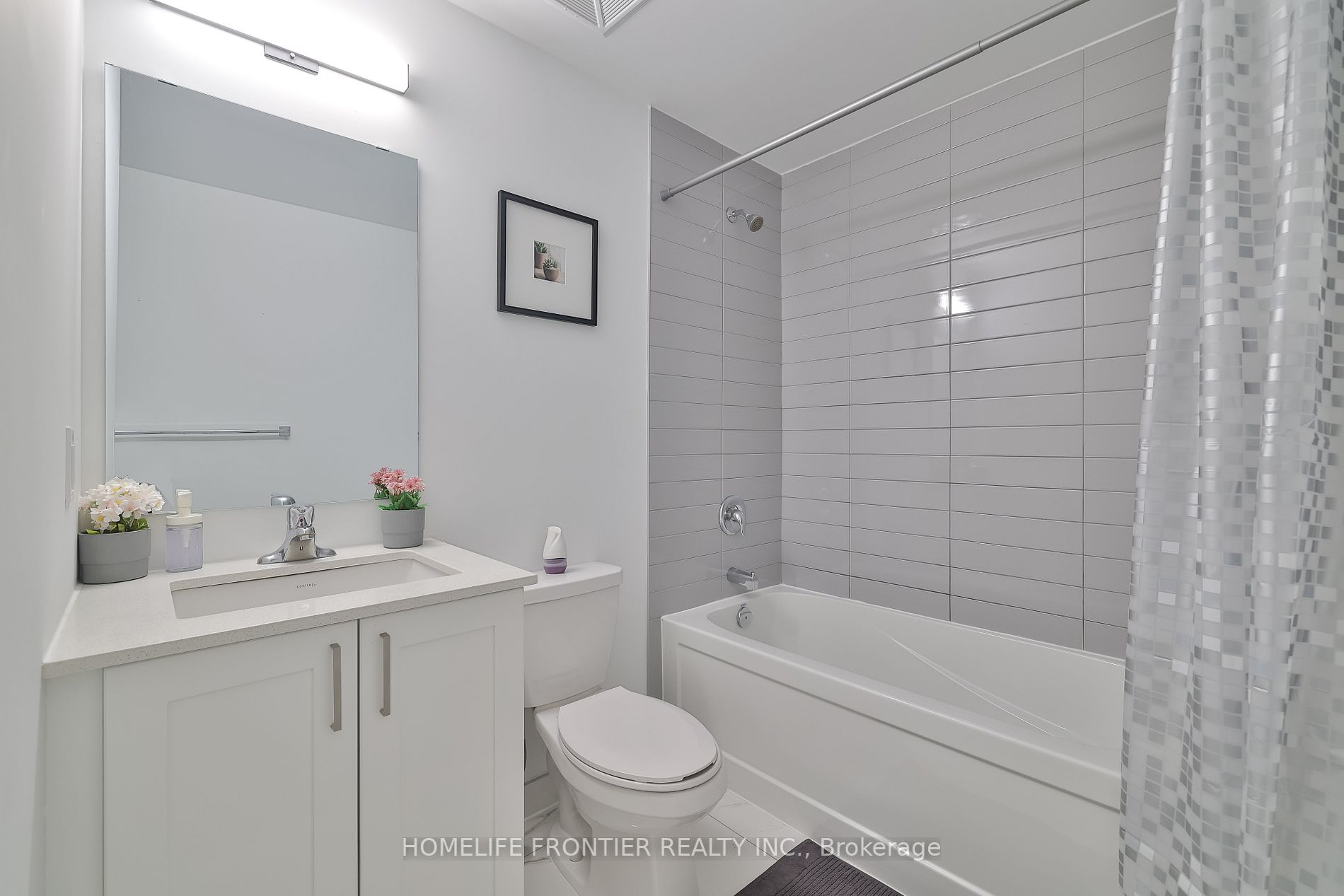 1070 Douglas Mccurdy Com, #224