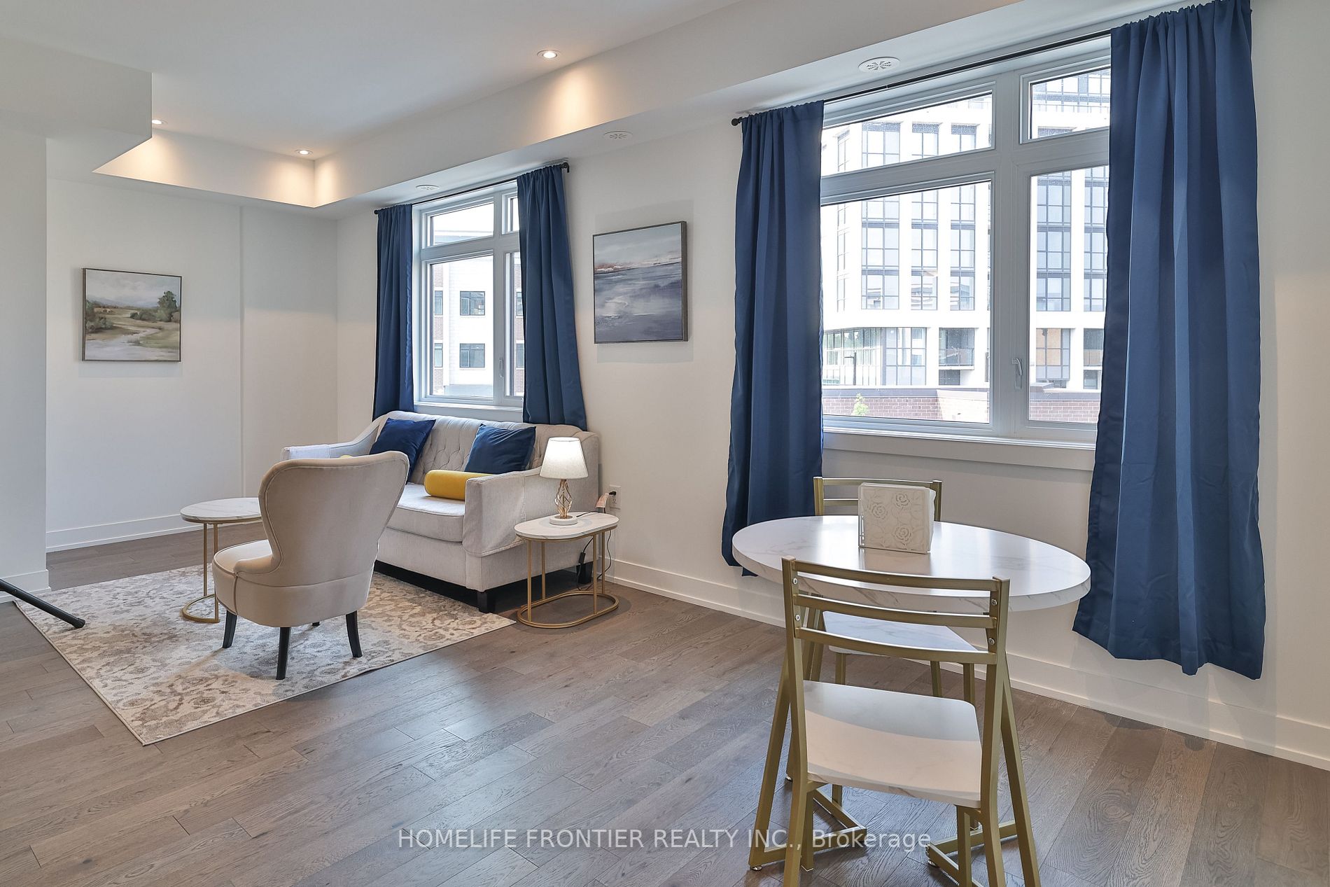 1070 Douglas Mccurdy Com, #224