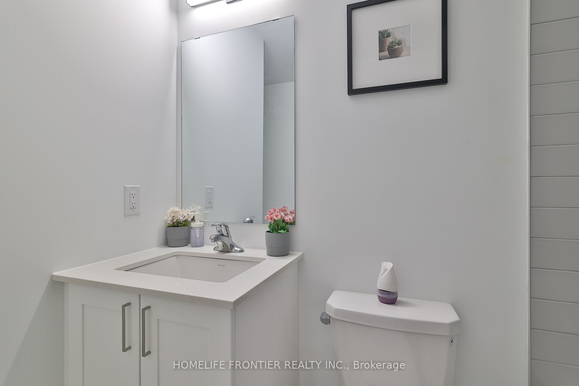 1070 Douglas Mccurdy Com, #224