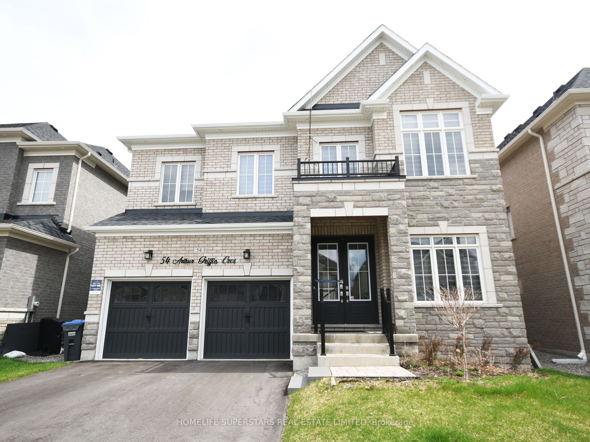 54 Arthur Griifin Cres E