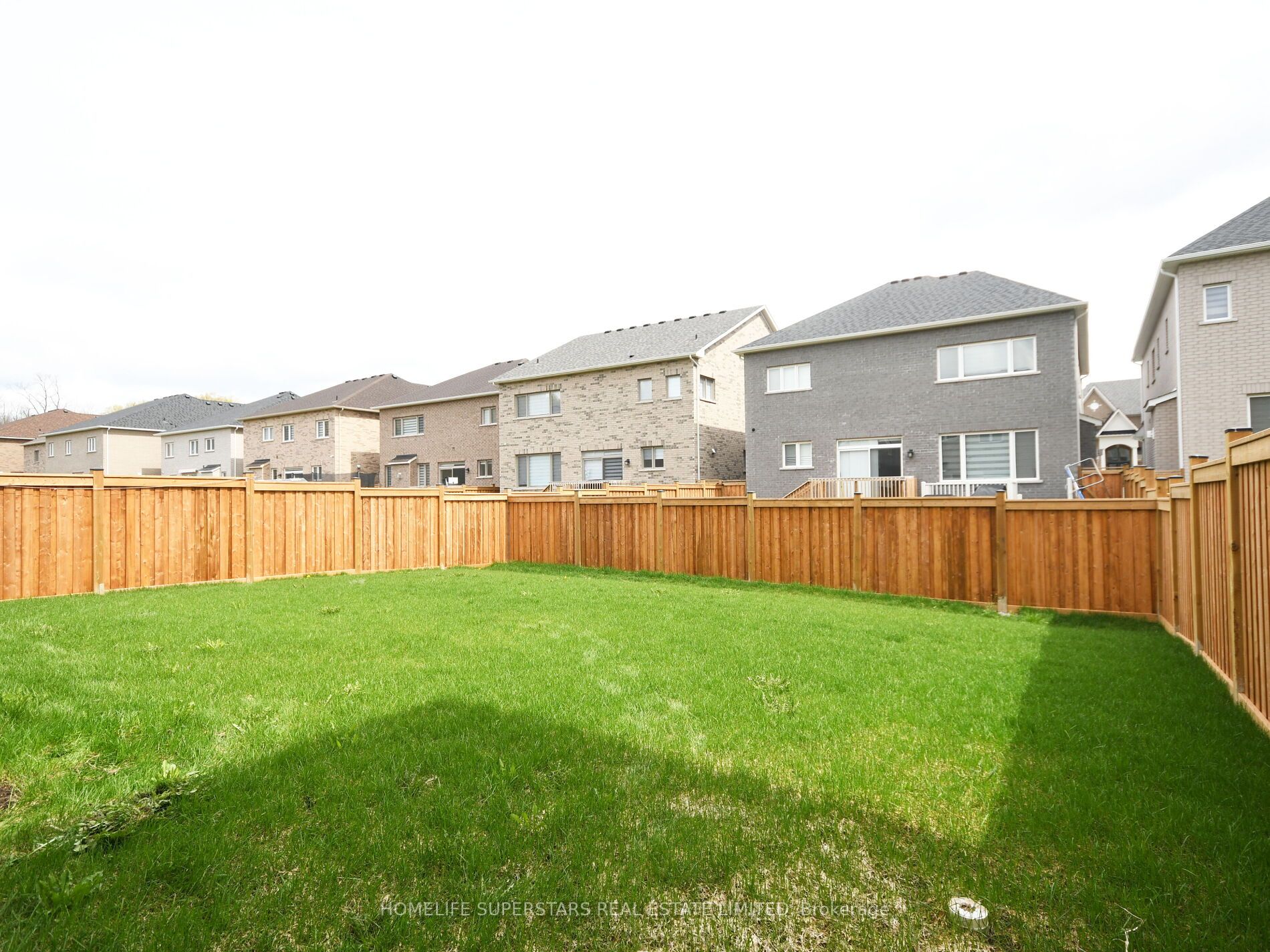 54 Arthur Griifin Cres E