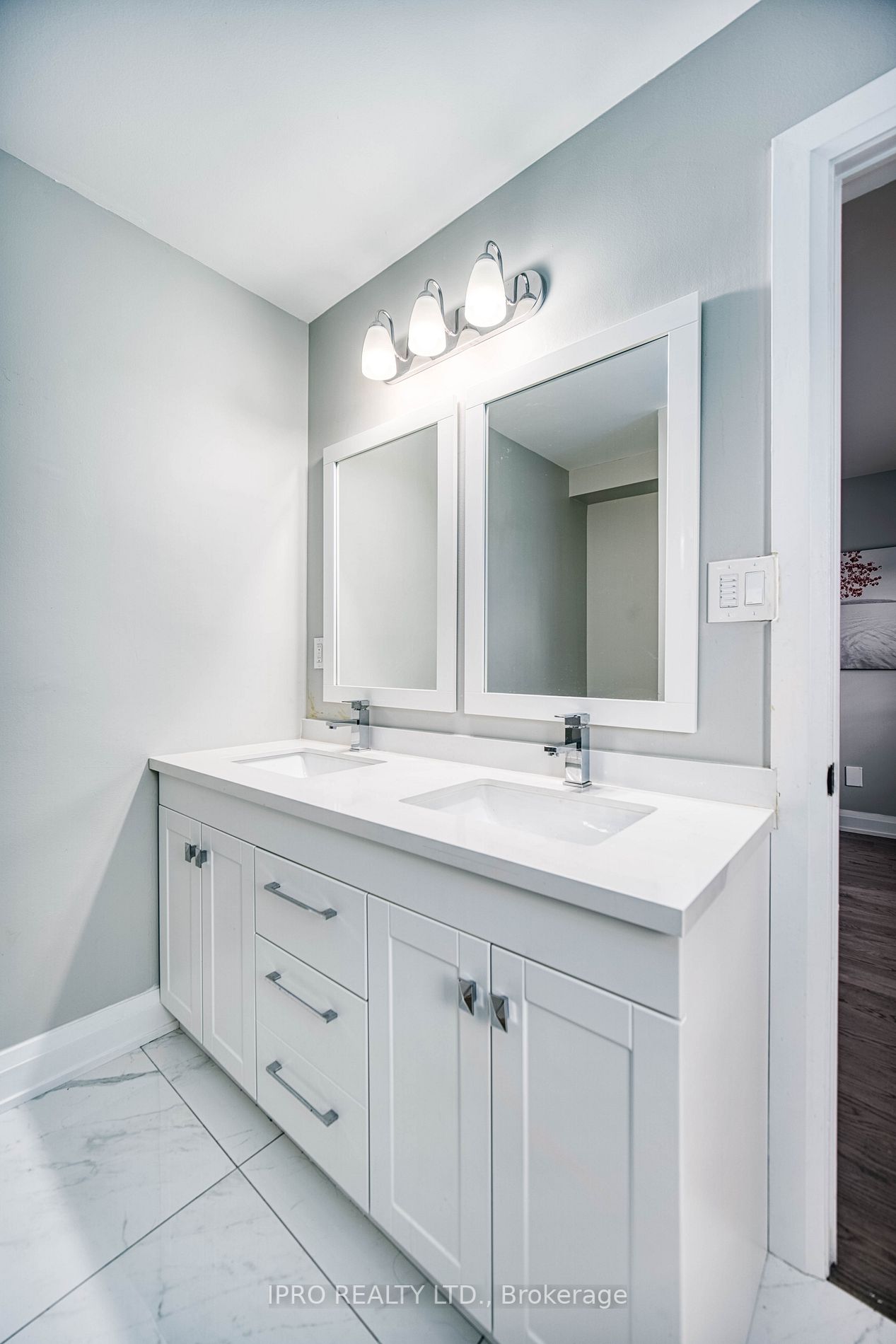 Listing W6184280 - Large Photo # 29