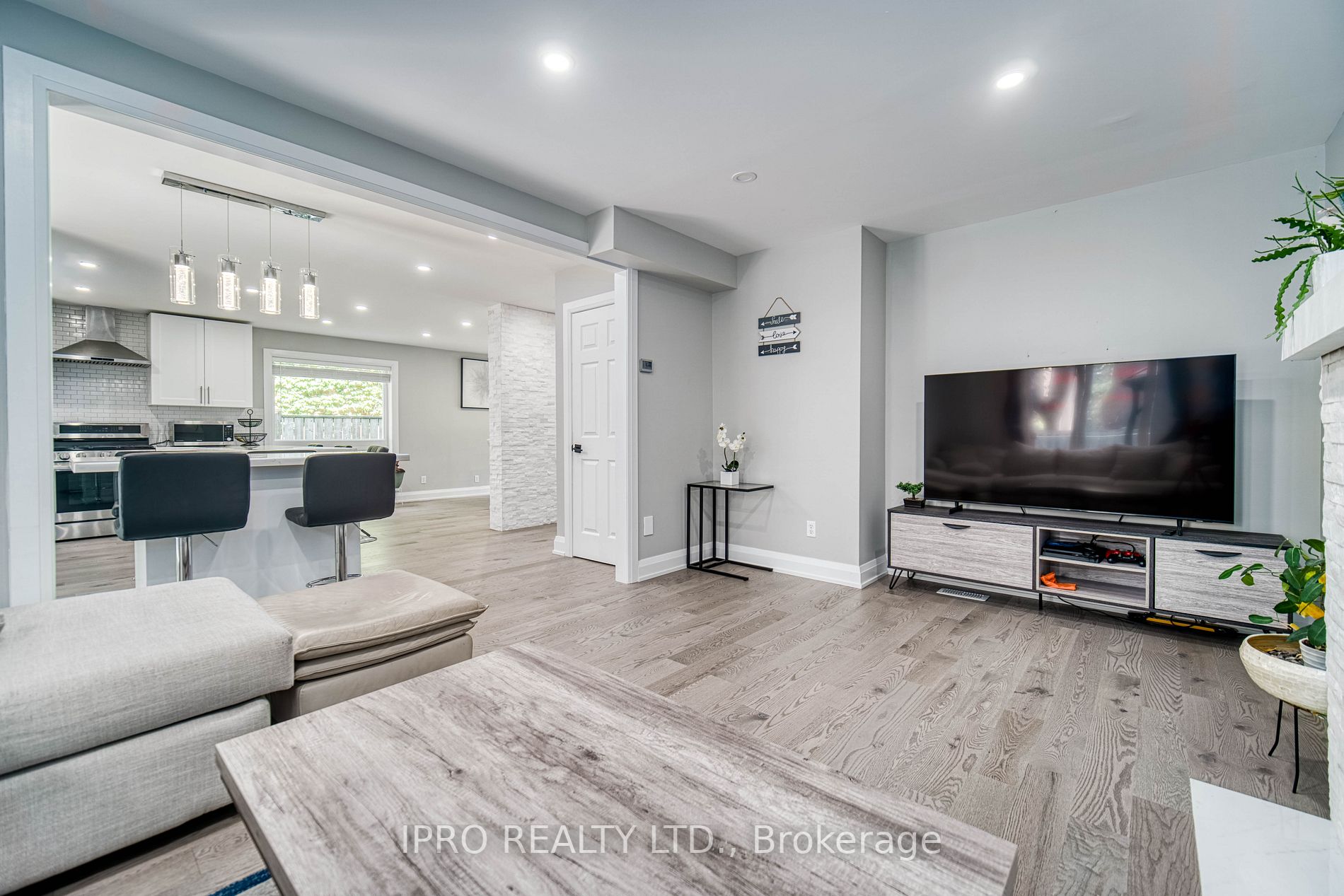 Listing W6184280 - Large Photo # 18