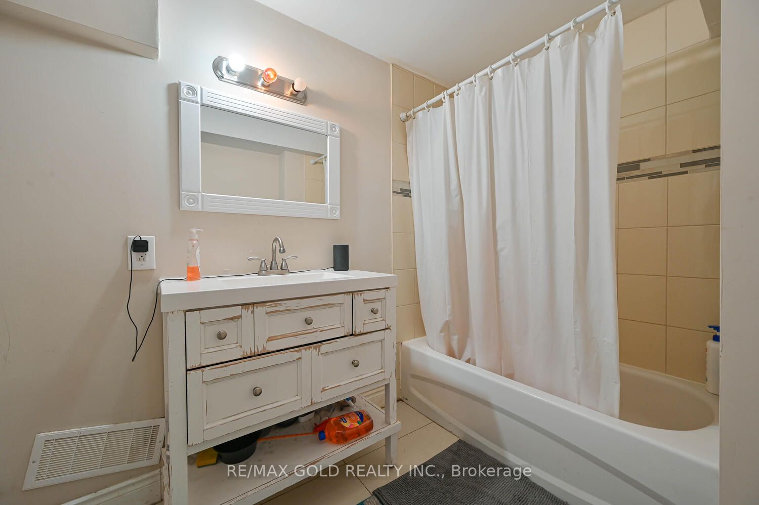 47 Glenora Cres