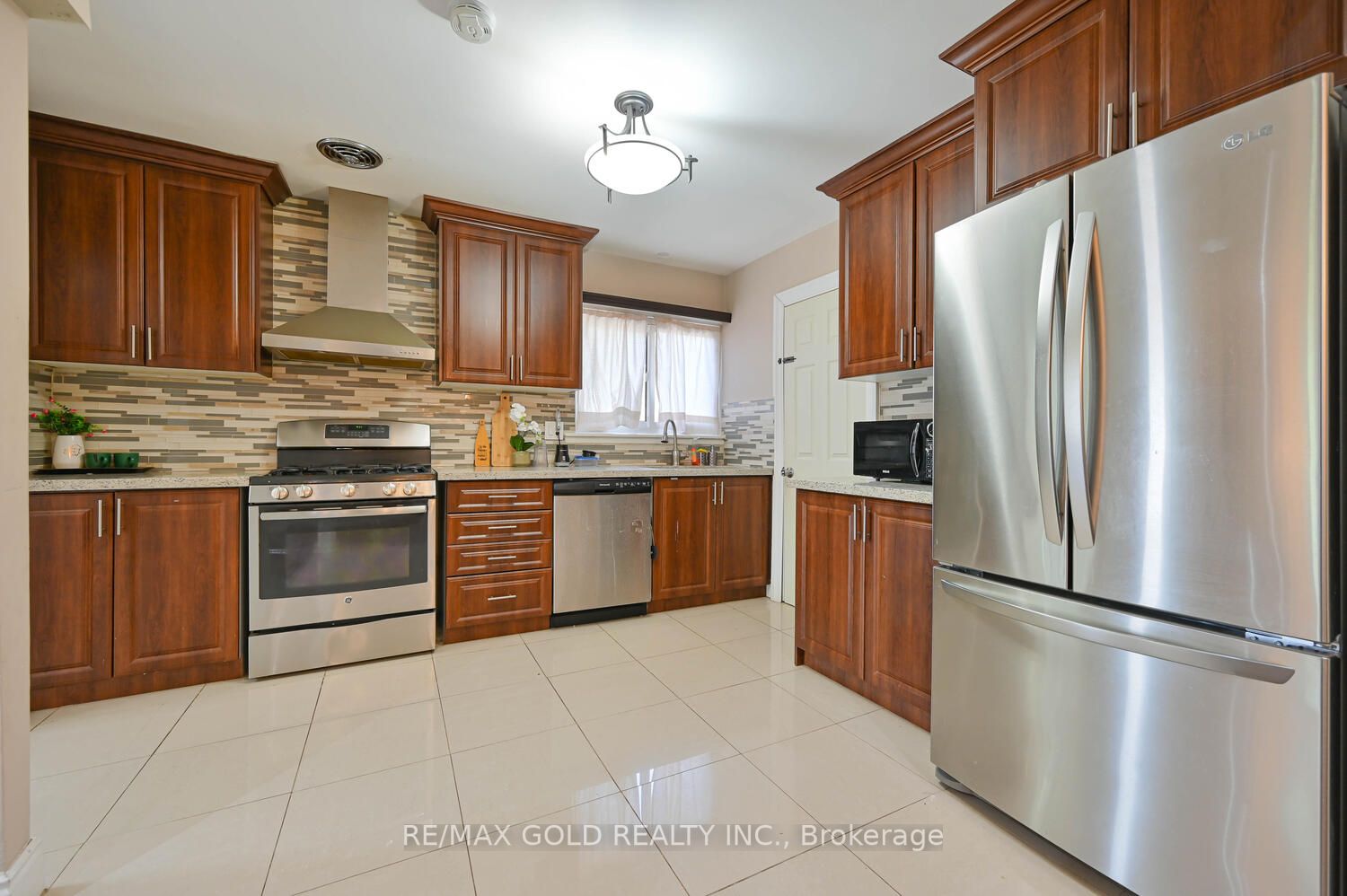47 Glenora Cres
