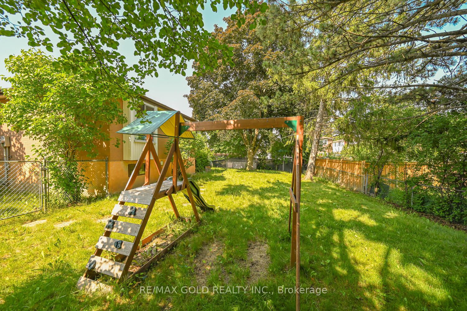 47 Glenora Cres