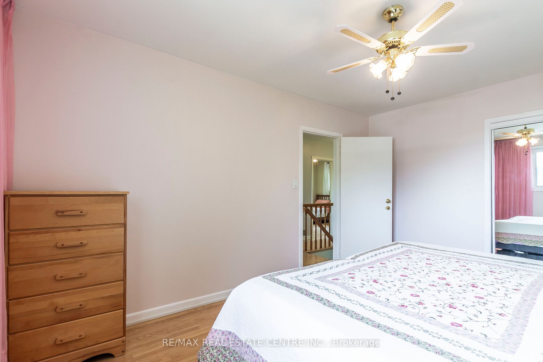 1174 Conyers Cres