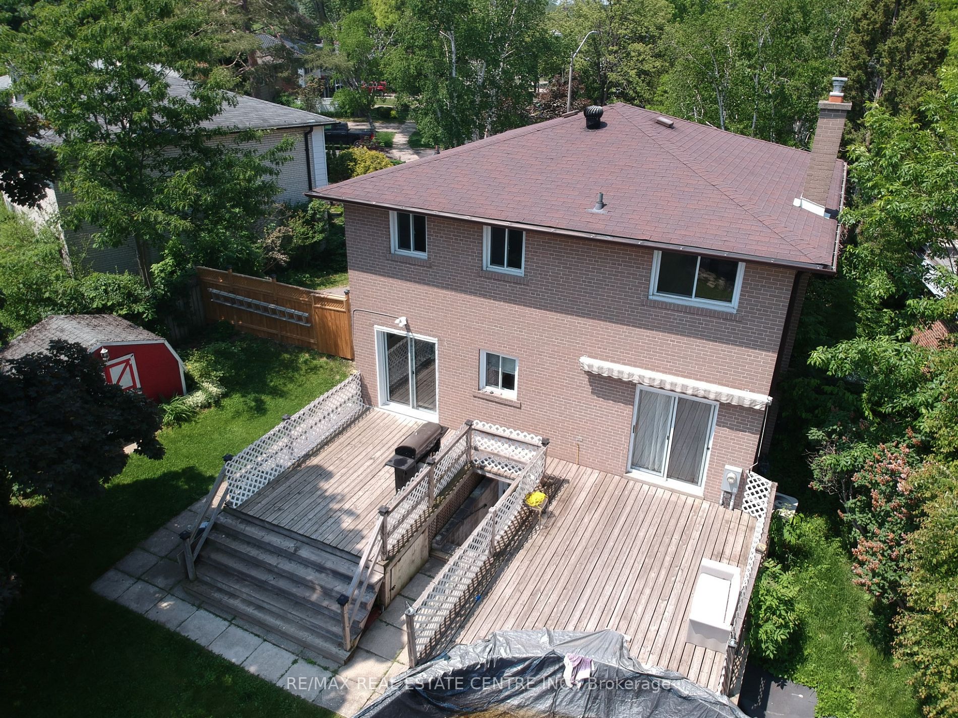 1174 Conyers Cres
