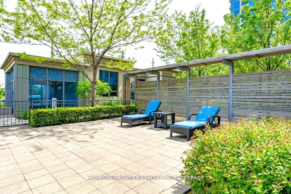 15 Viking Lane, #2710