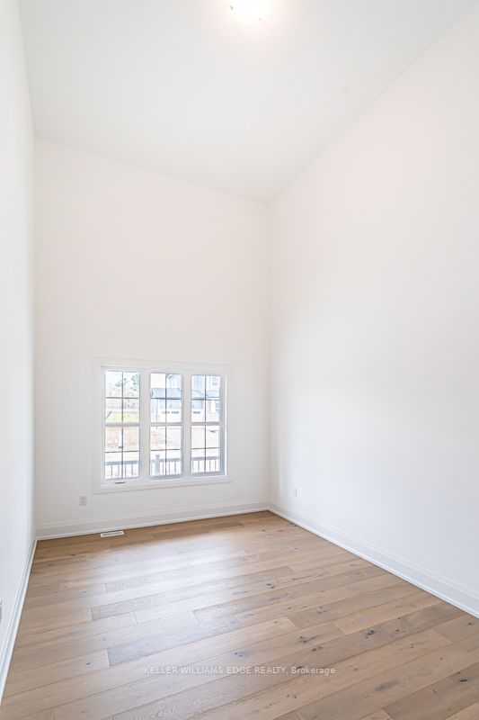 4 Jb Robson Crt