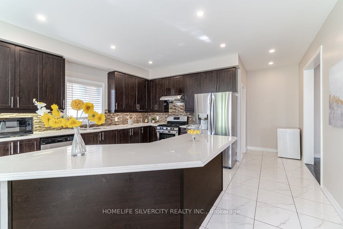 48 Leparc Rd