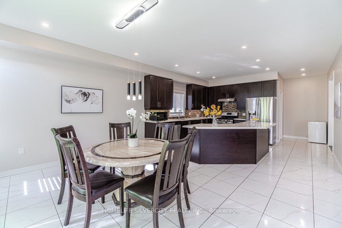 48 Leparc Rd