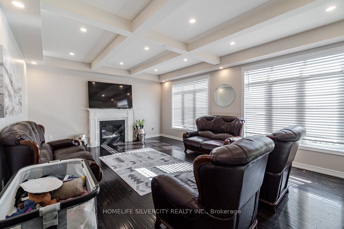 48 Leparc Rd