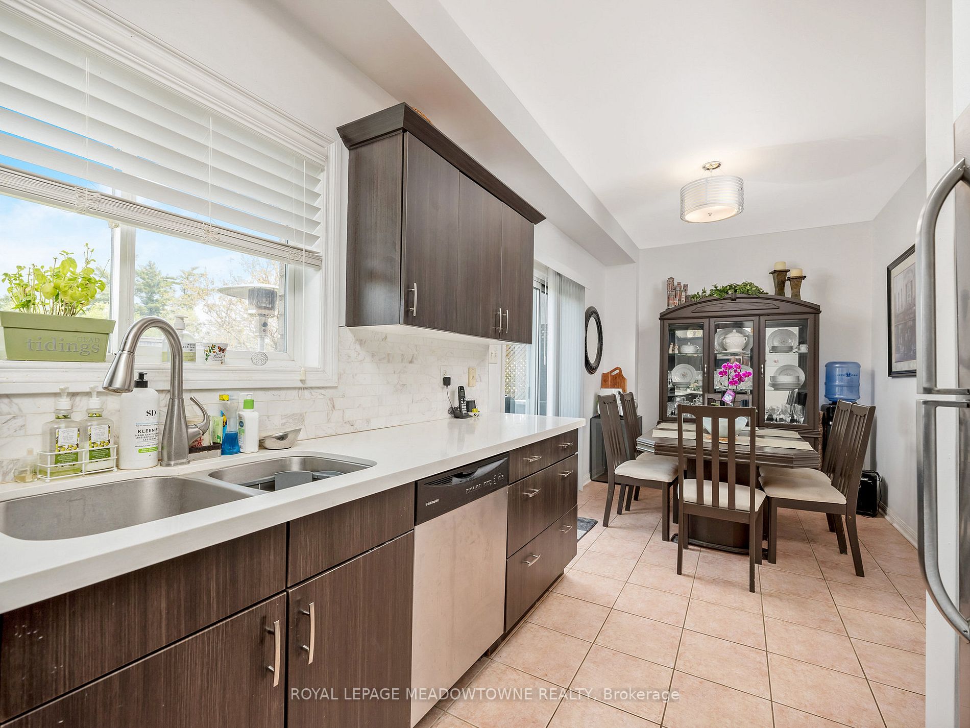 52 Atwood Ave
