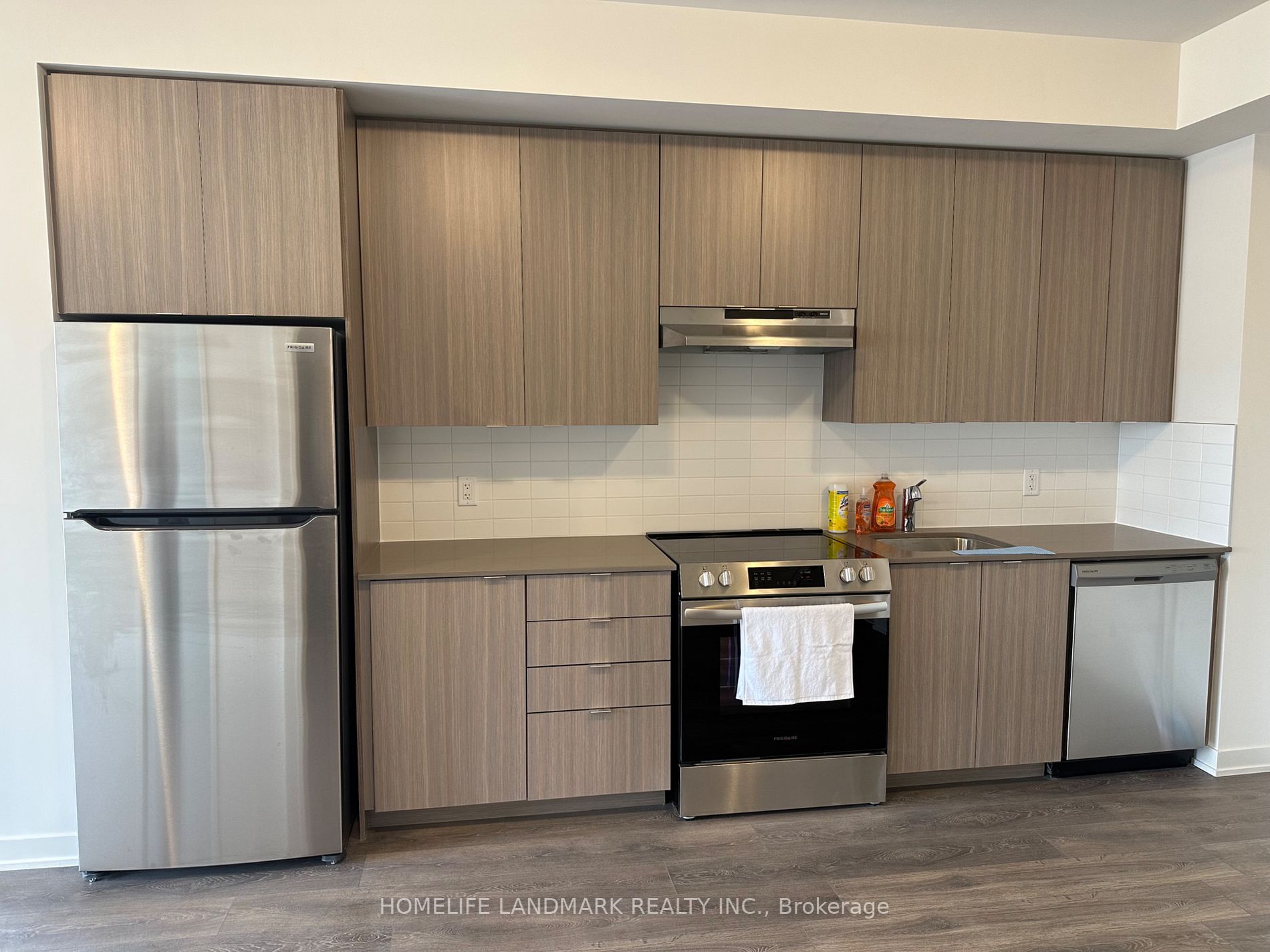 58 Sky Harbour Dr, #301