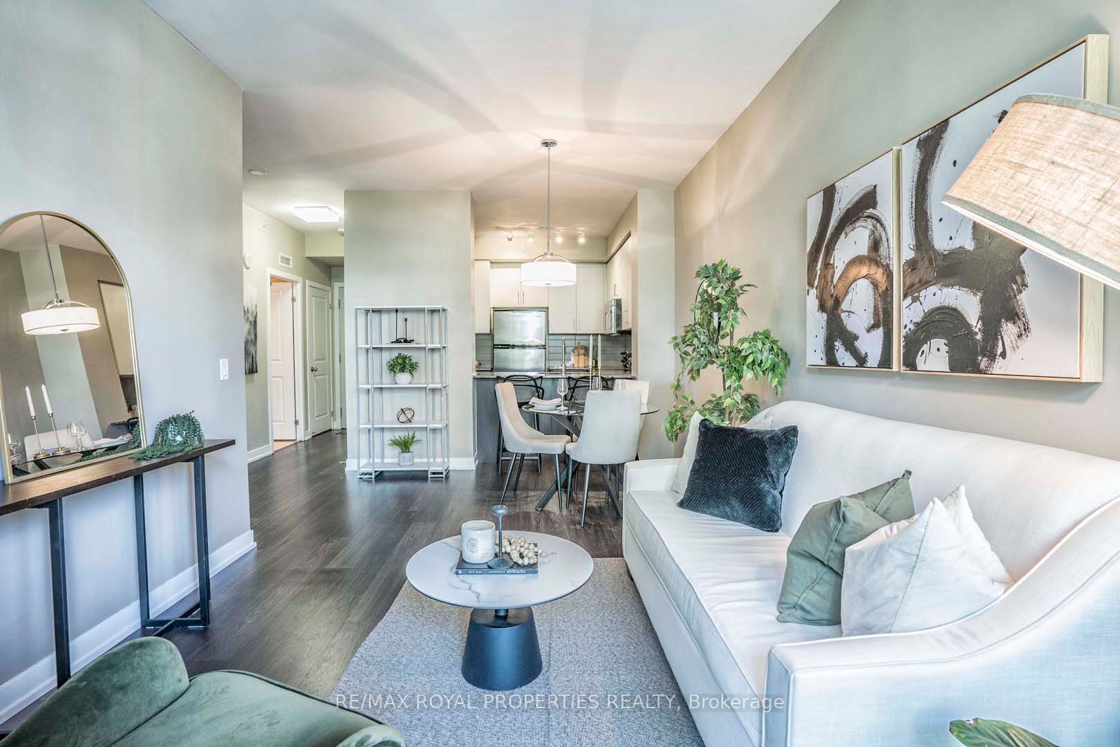 8 Fieldway Road, #512
