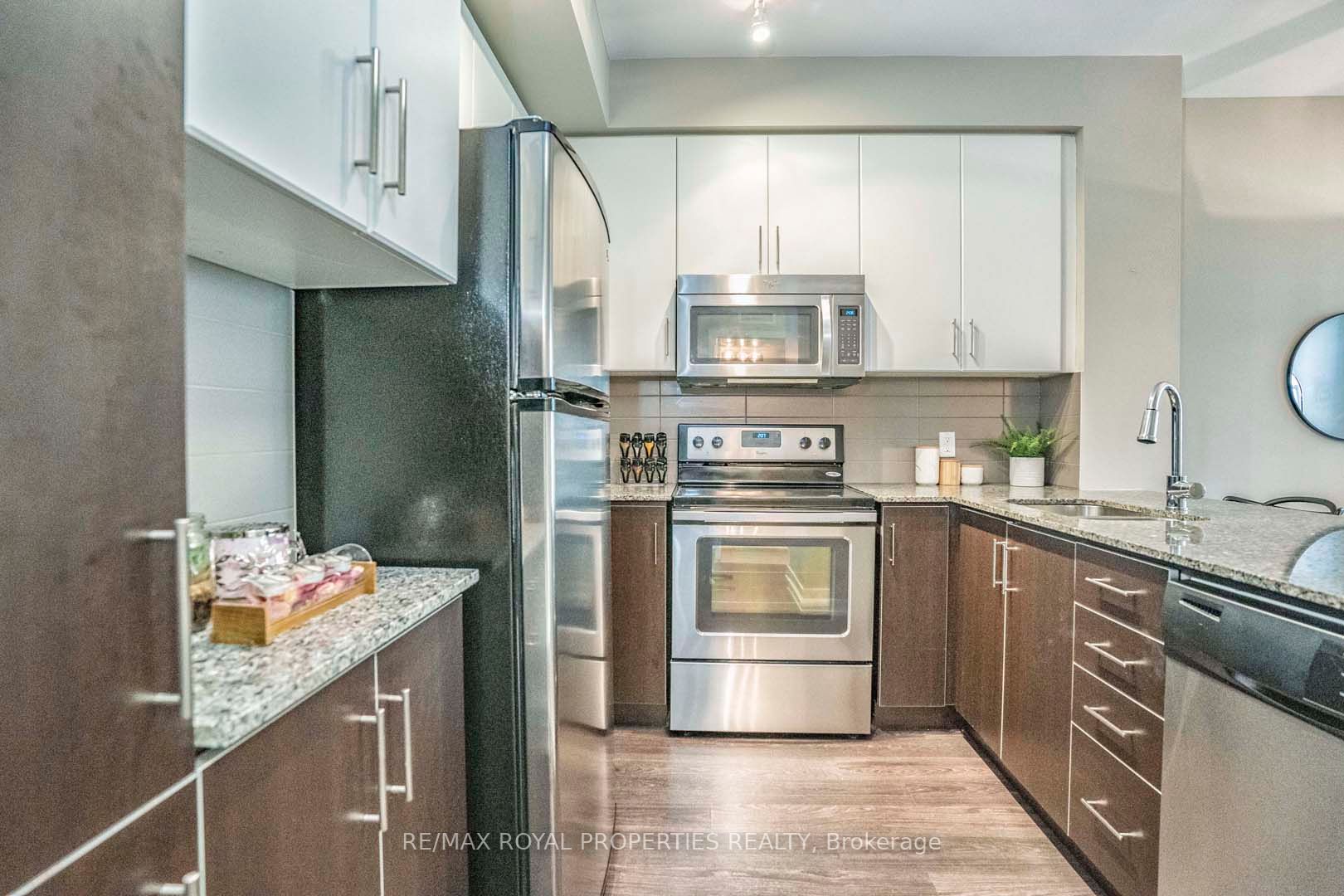 8 Fieldway Road, #512