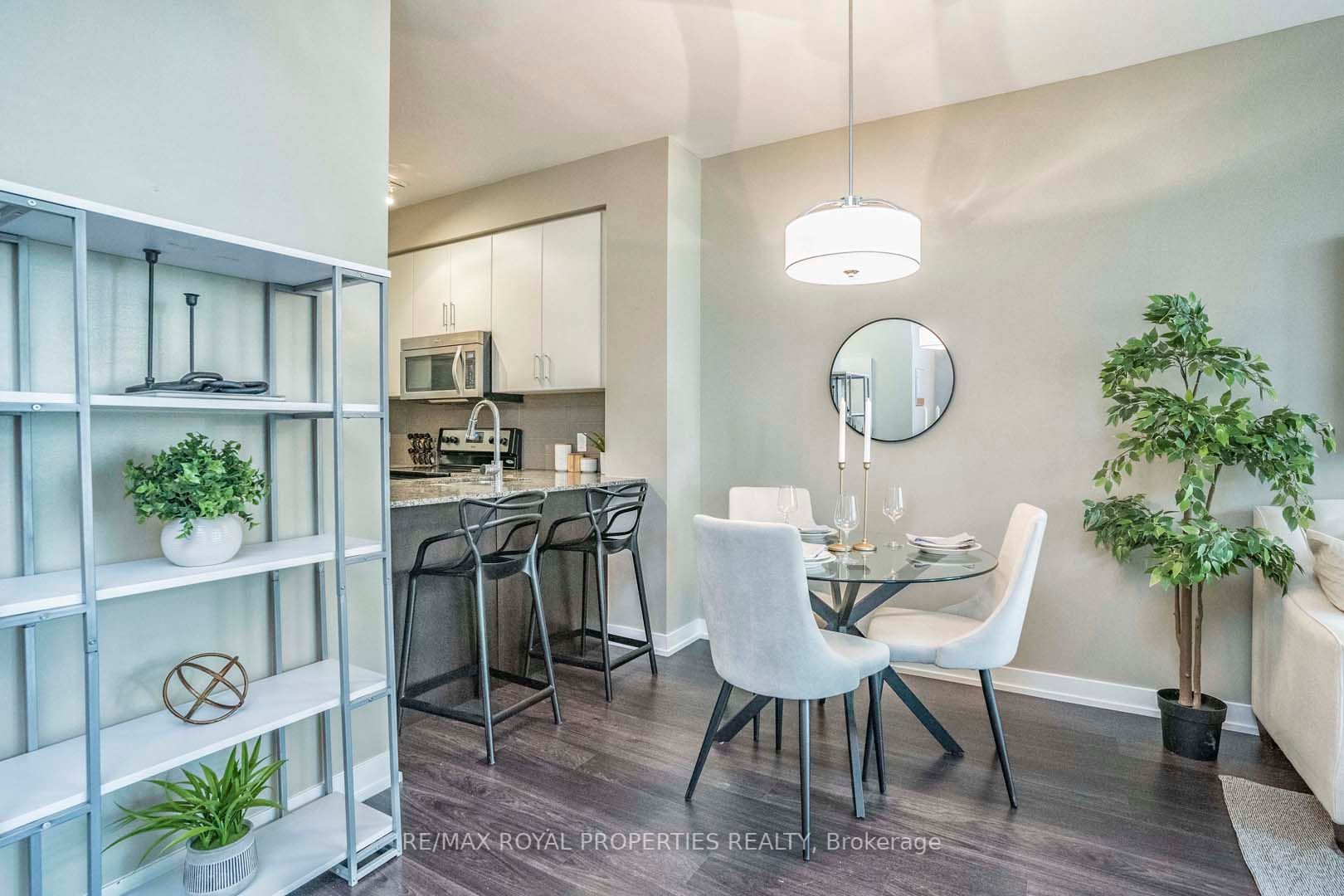8 Fieldway Road, #512