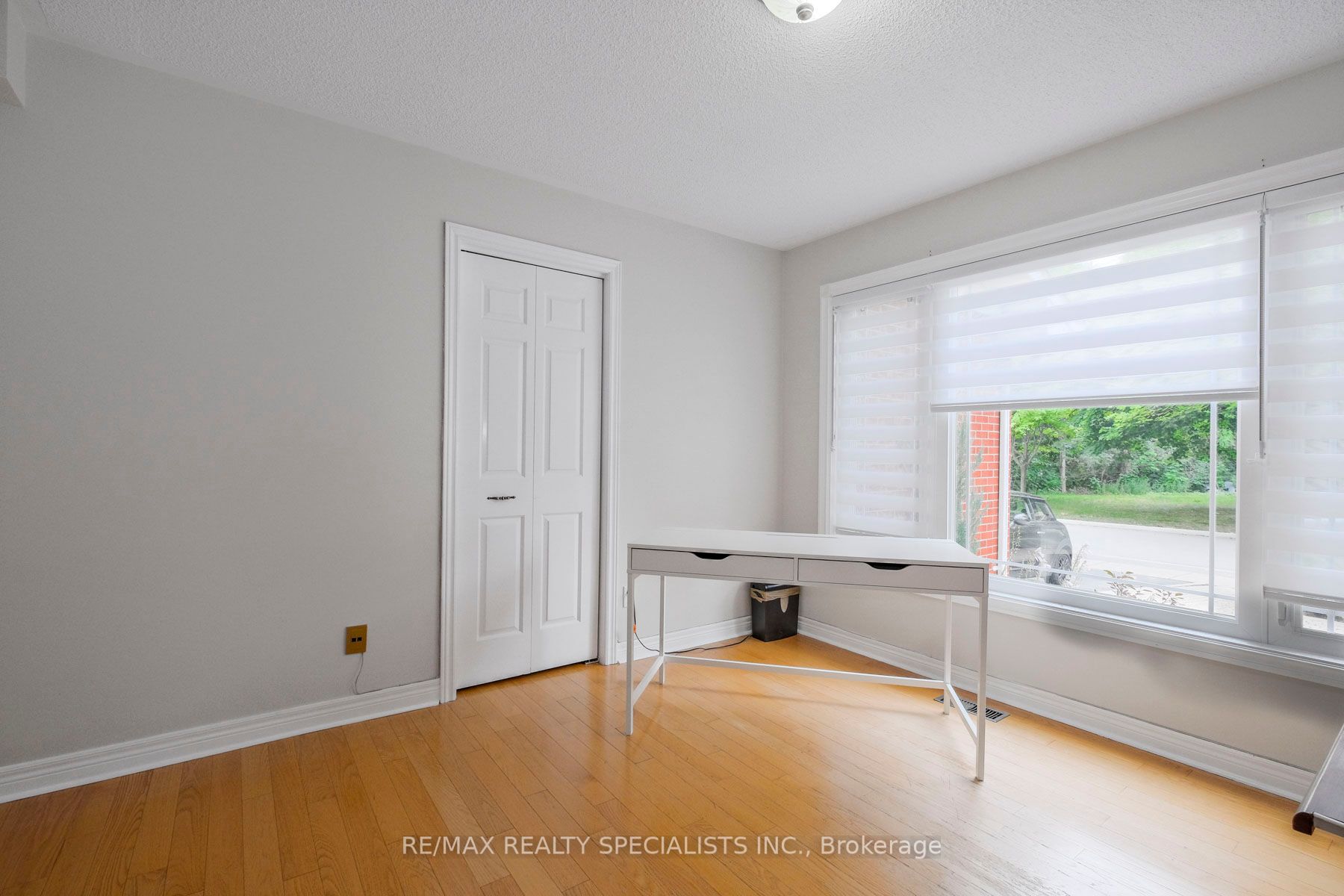 1480 Ballyclare Dr