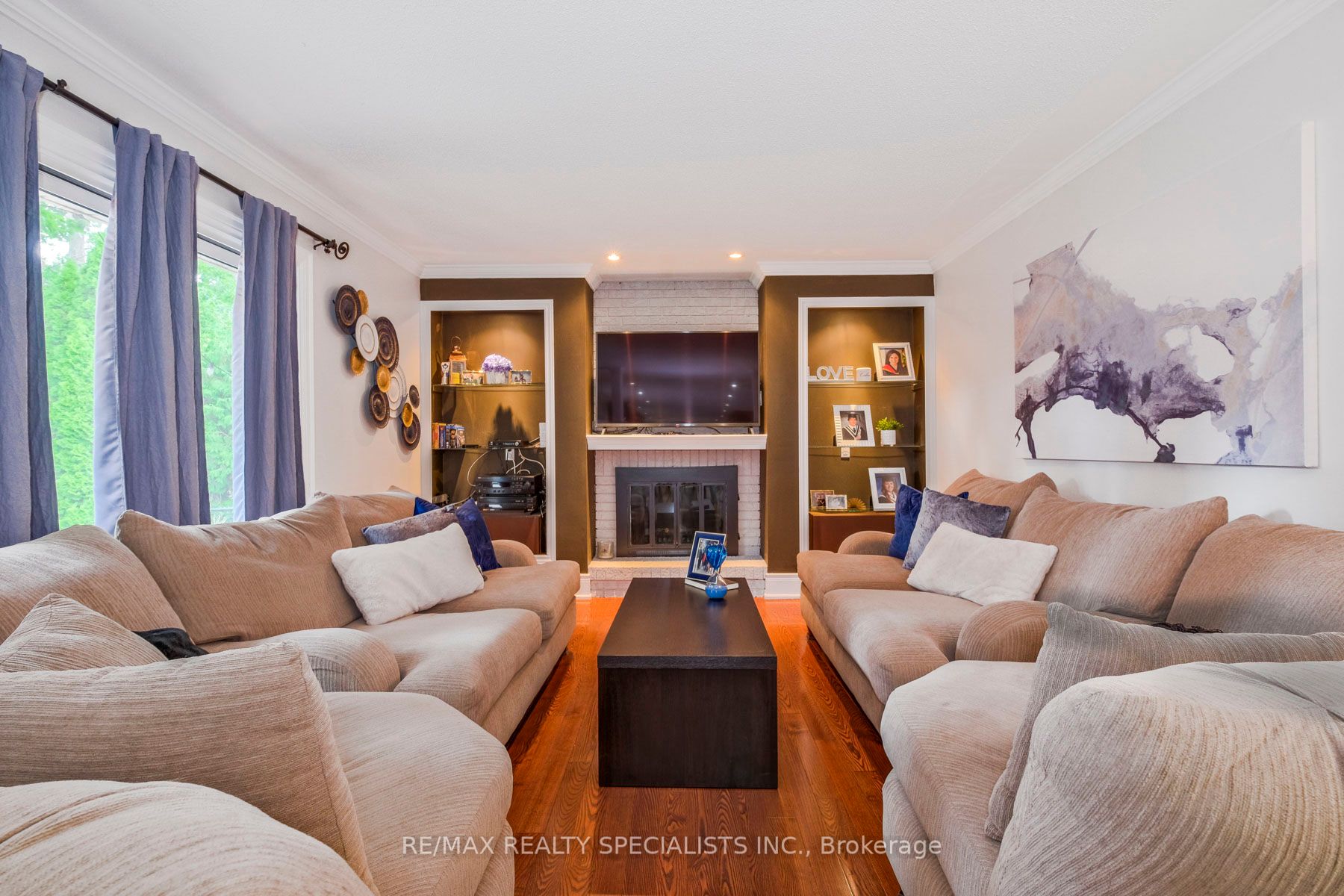1480 Ballyclare Dr