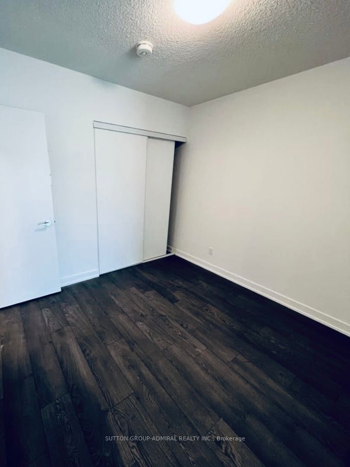 Listing W6189380 - Large Photo # 8