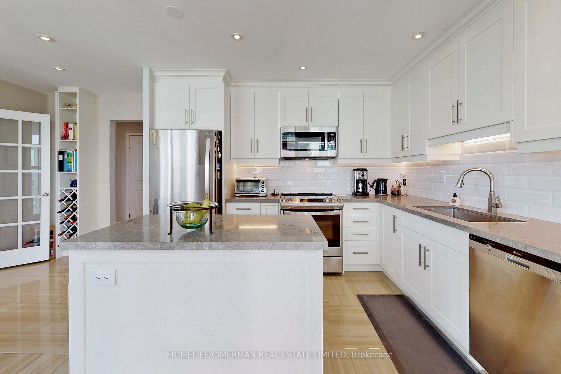 2067 Lake Shore Blvd W, #1202