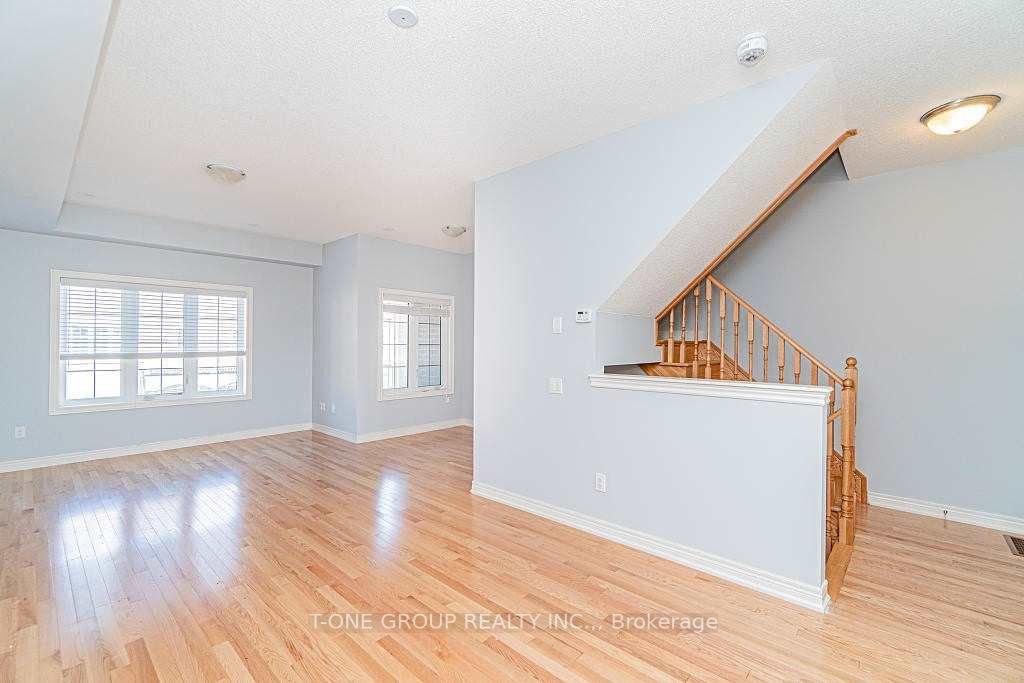 108 Aspen Hills Rd S