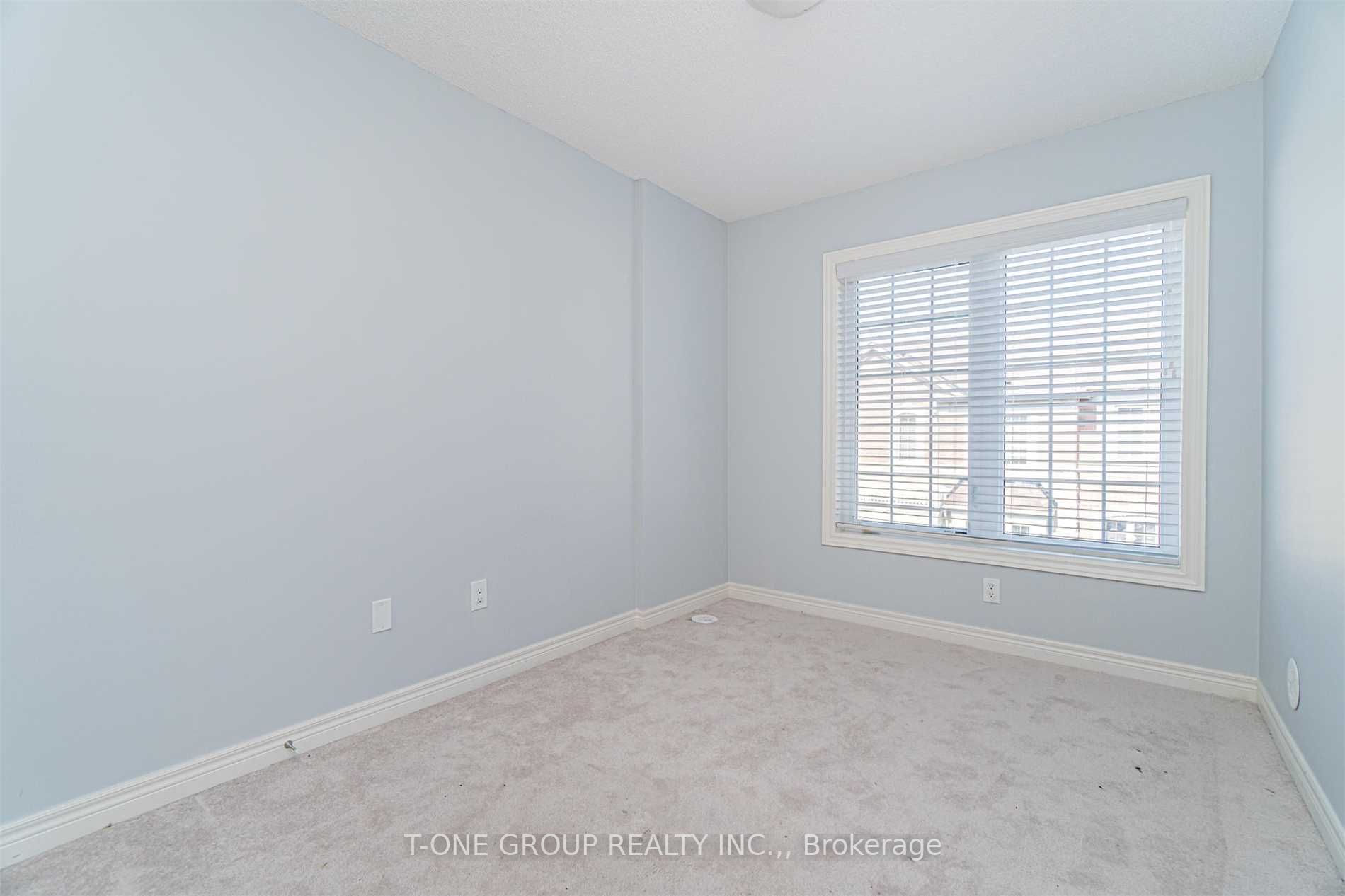 108 Aspen Hills Rd S