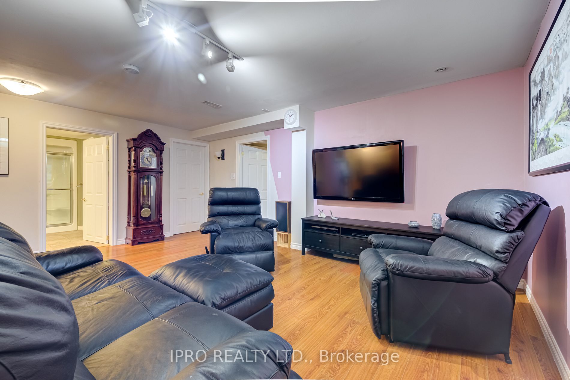 2 Orchard Park Gate, #12