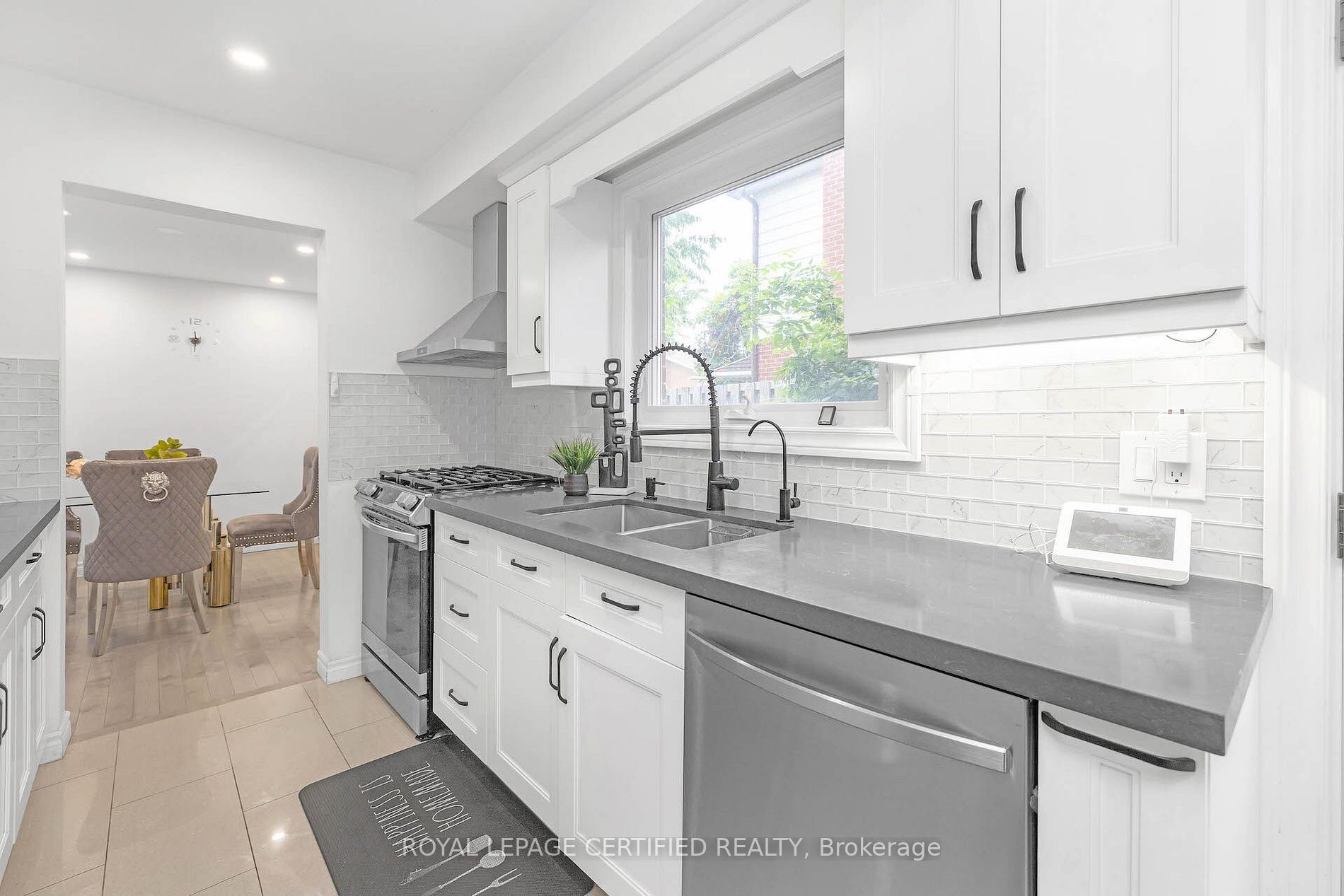 68 Radford Dr