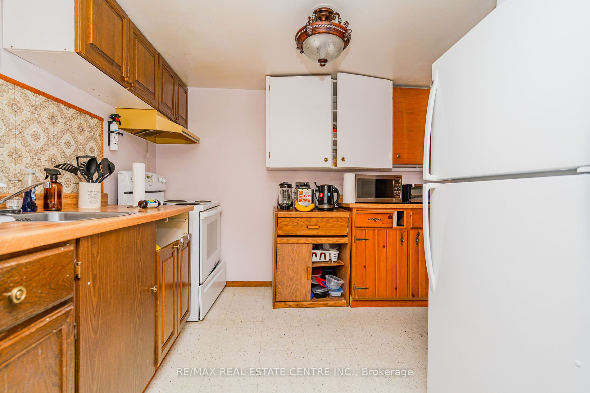 13 Albion Cres