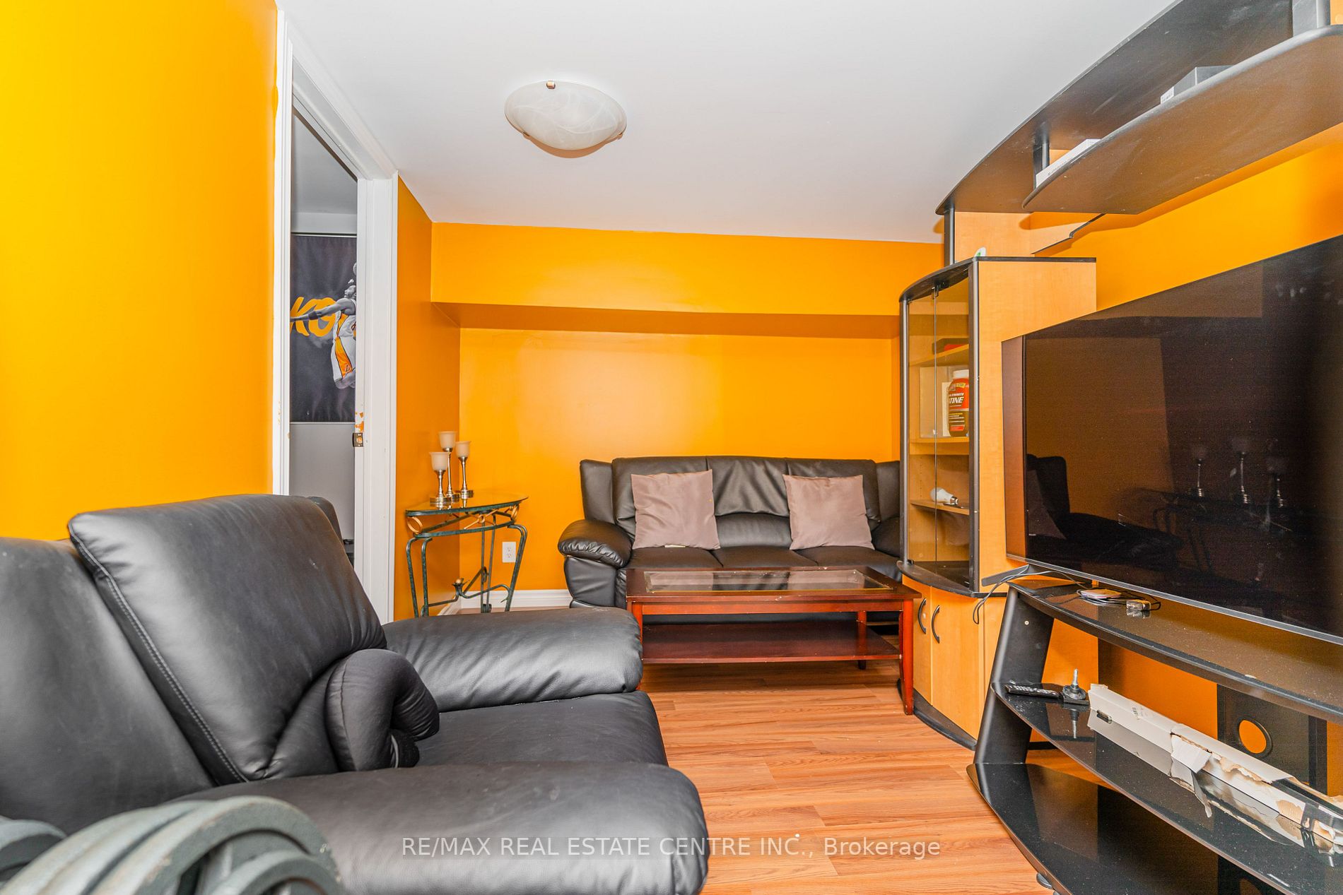 13 Albion Cres