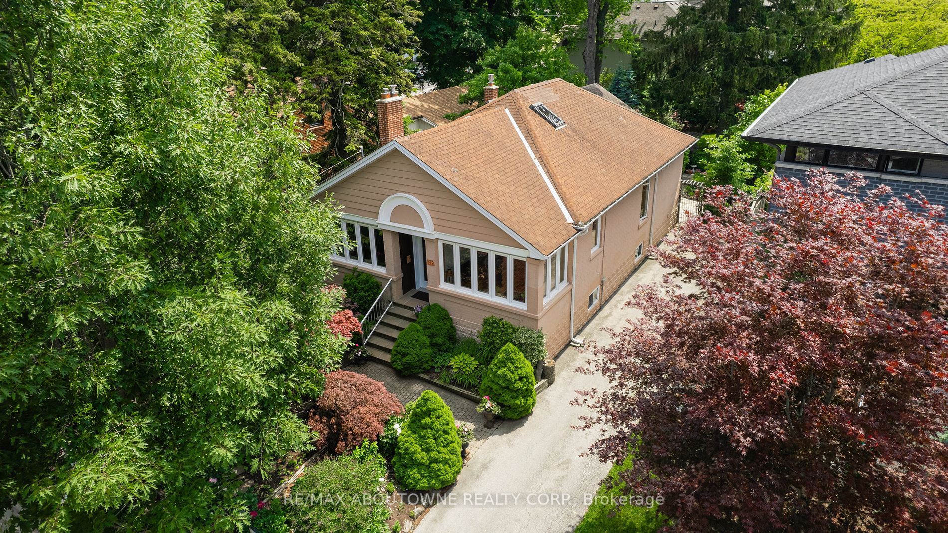 32 Wenonah Dr