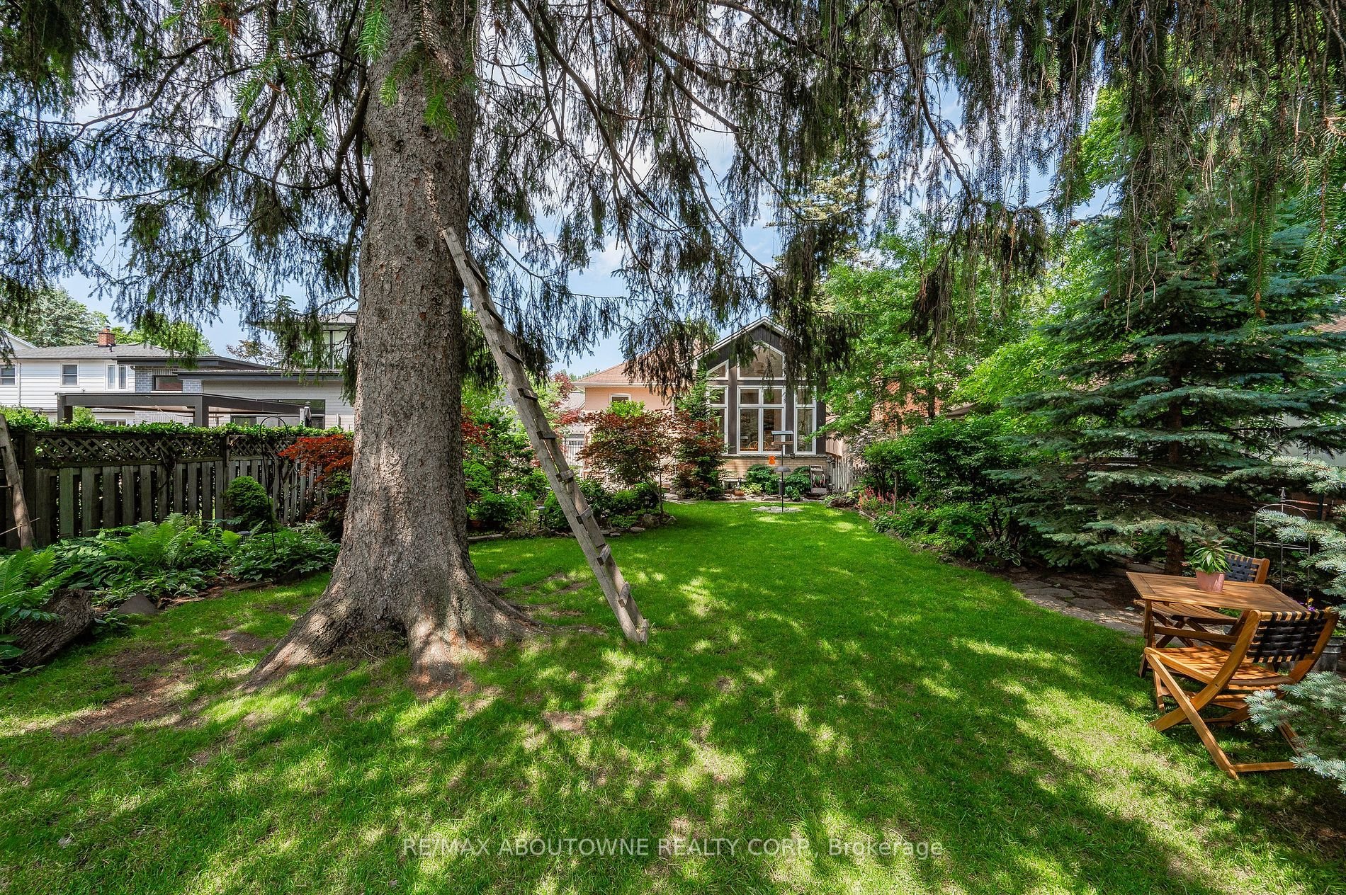 32 Wenonah Dr