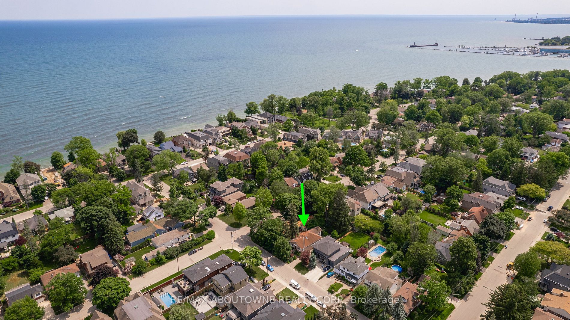 32 Wenonah Dr