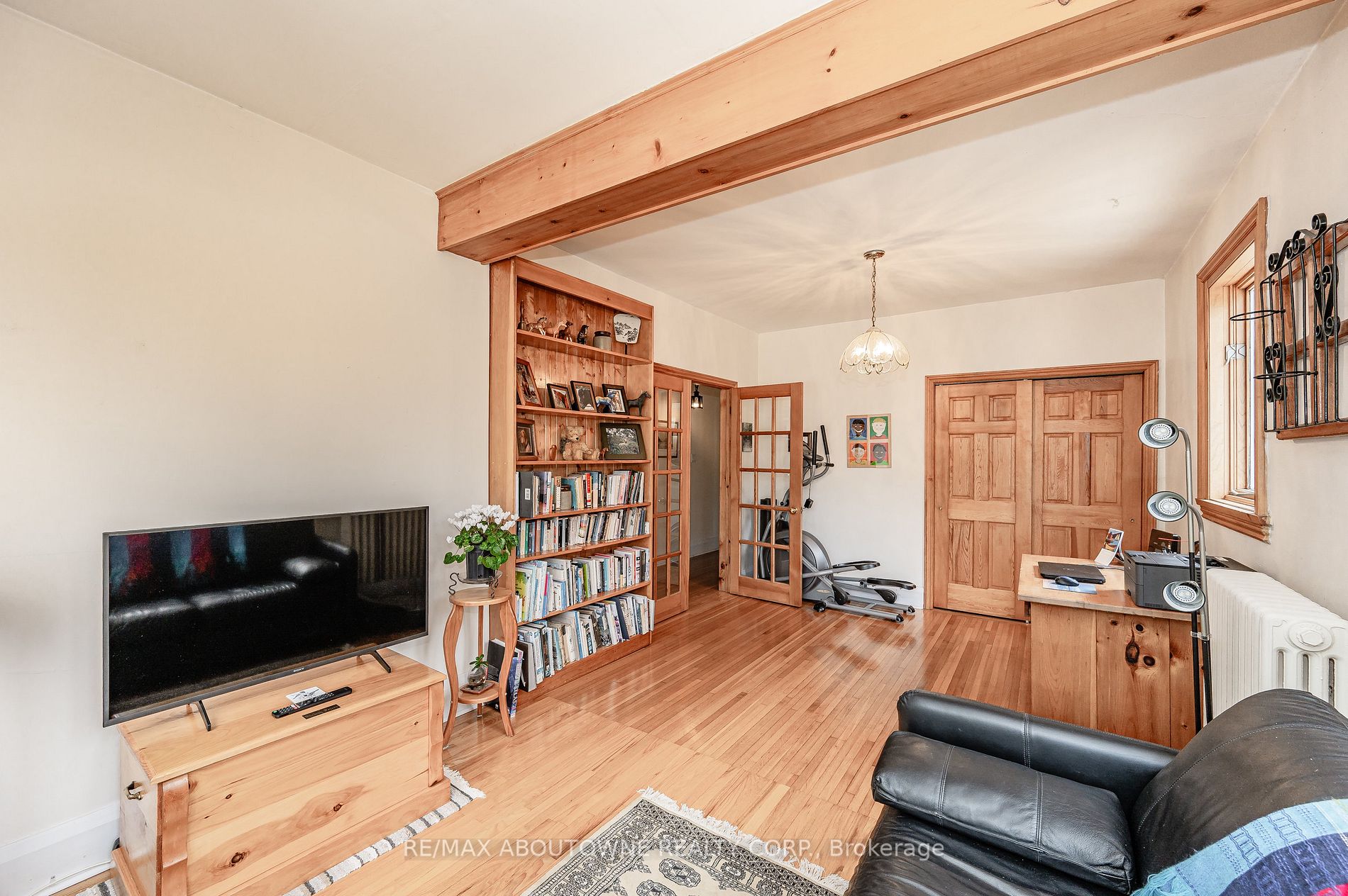 32 Wenonah Dr