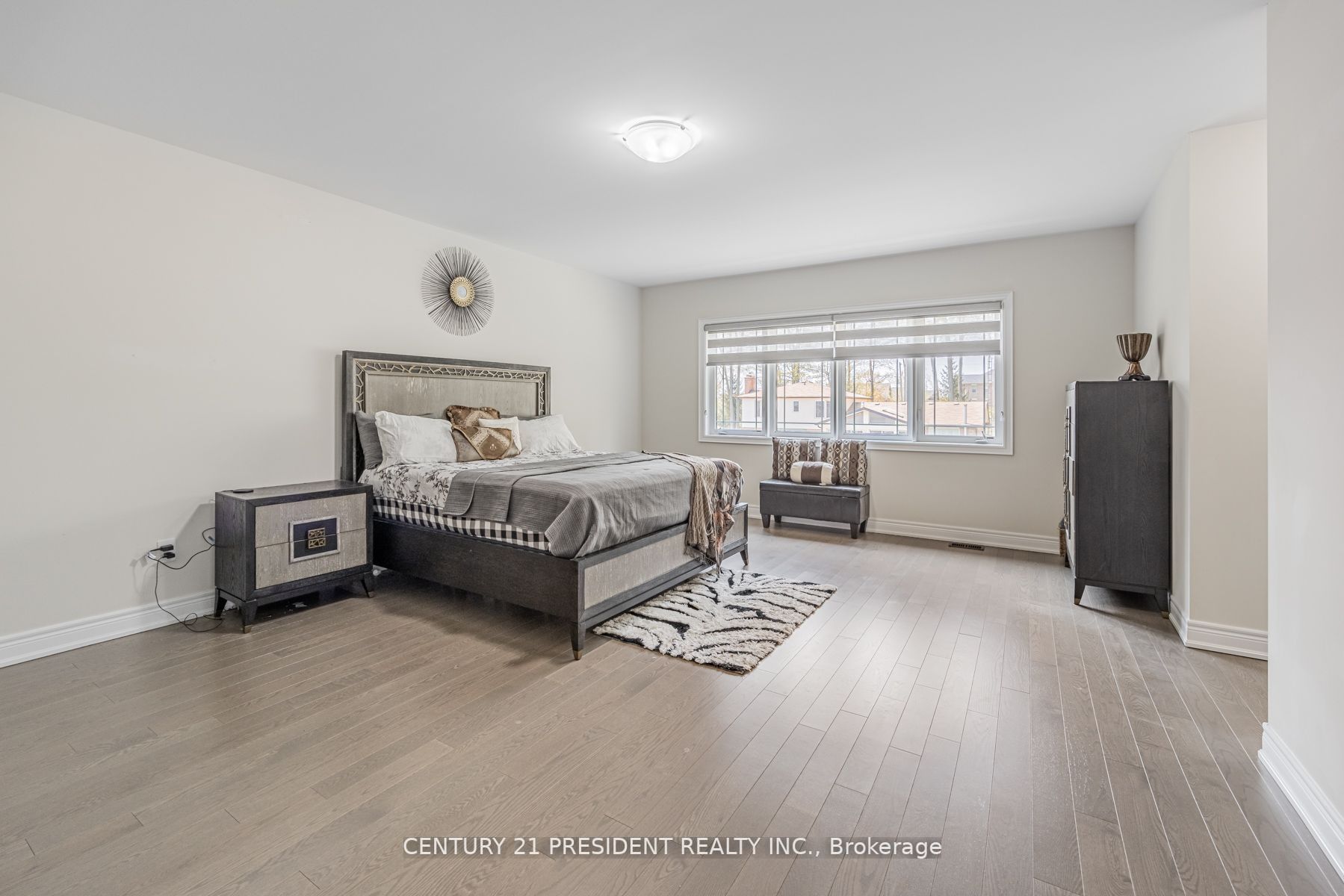 24 Daisy Meadow Cres W