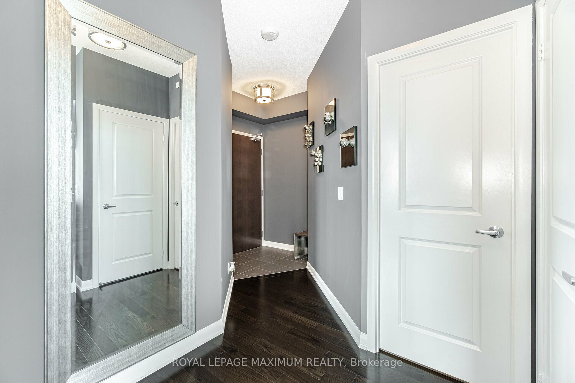 215 Sherway Gardens Rd, #2510