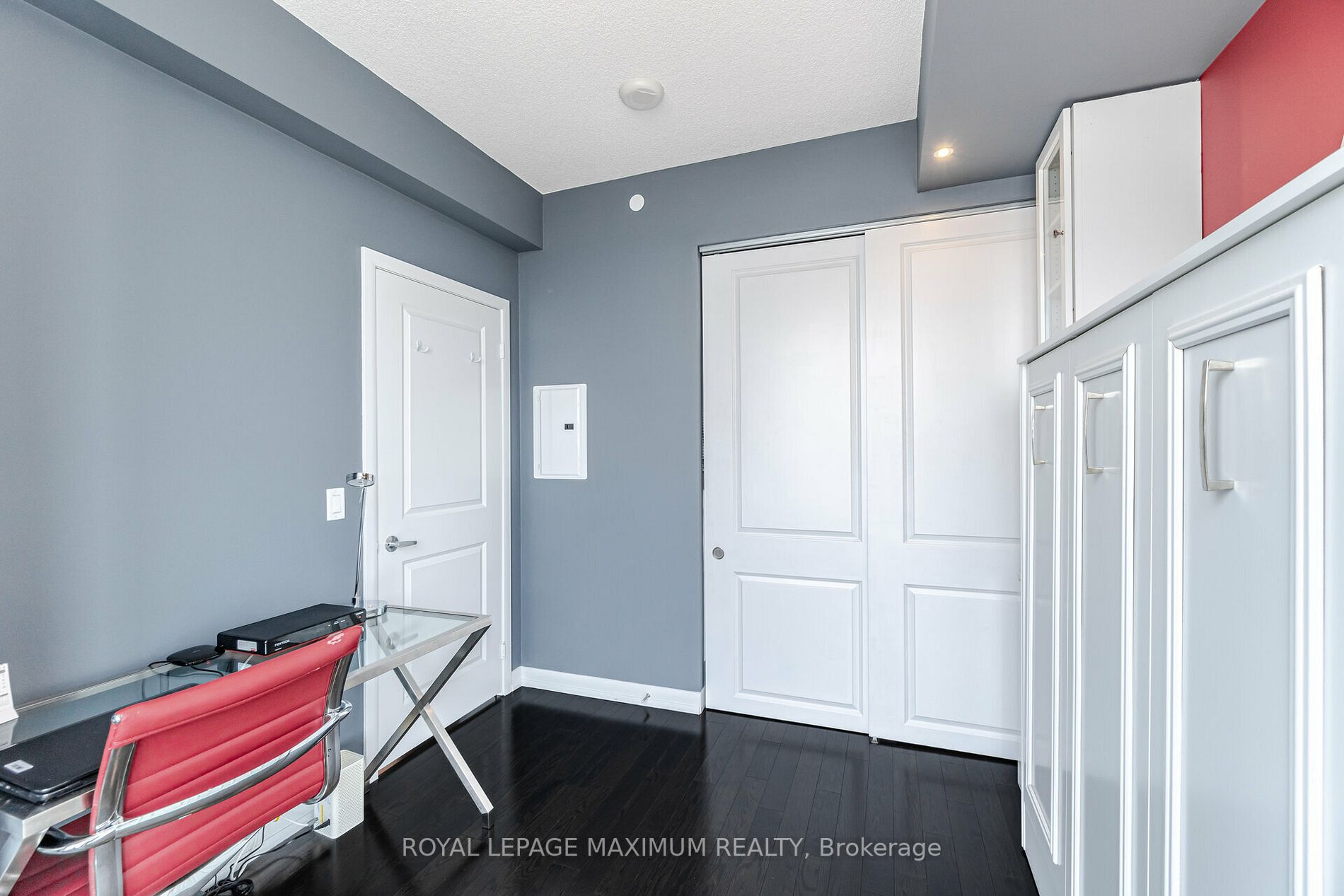 215 Sherway Gardens Rd, #2510