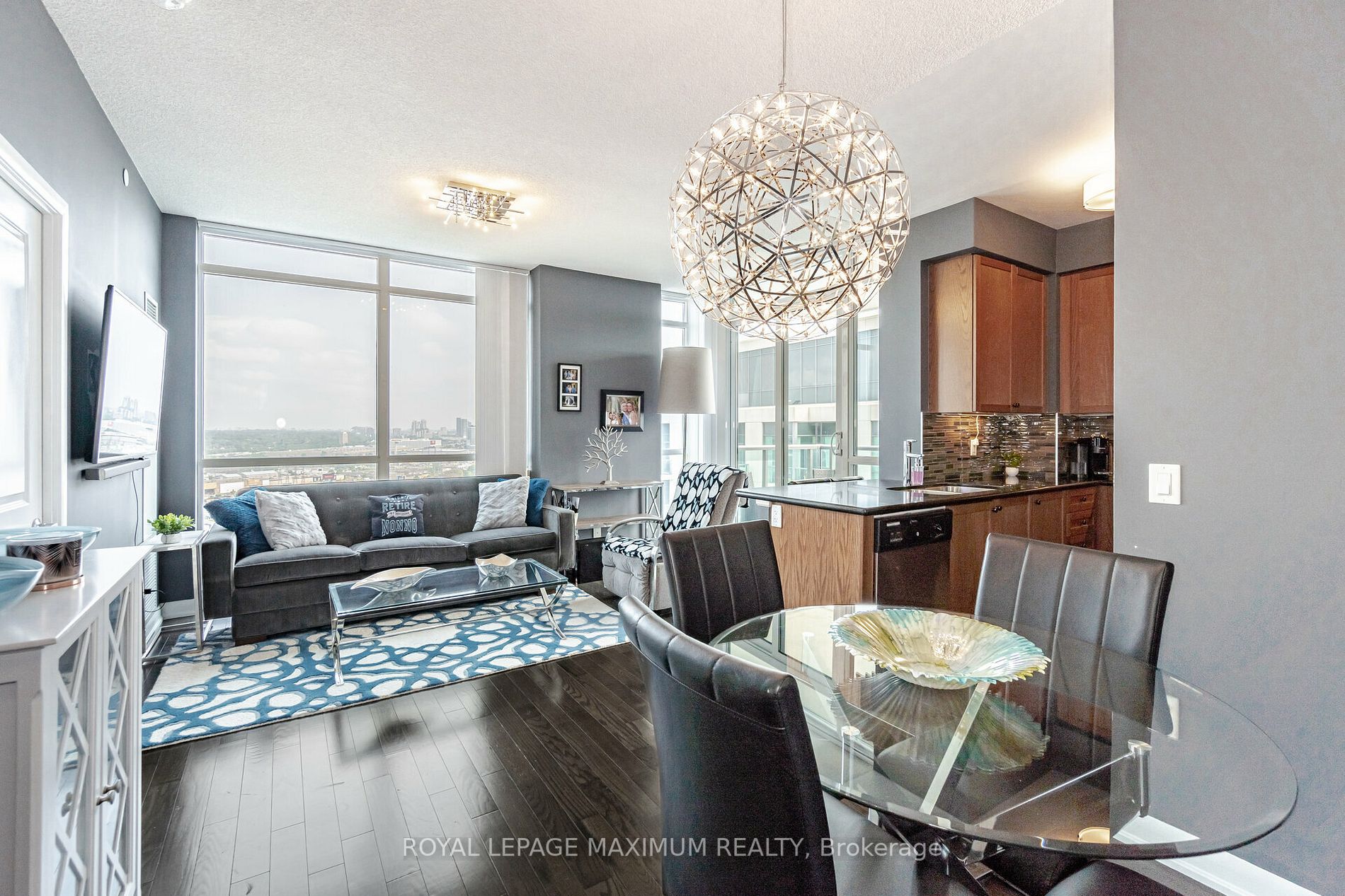 215 Sherway Gardens Rd, #2510