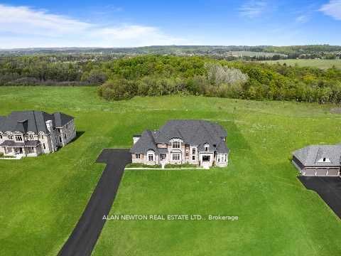 276 Amos Dr