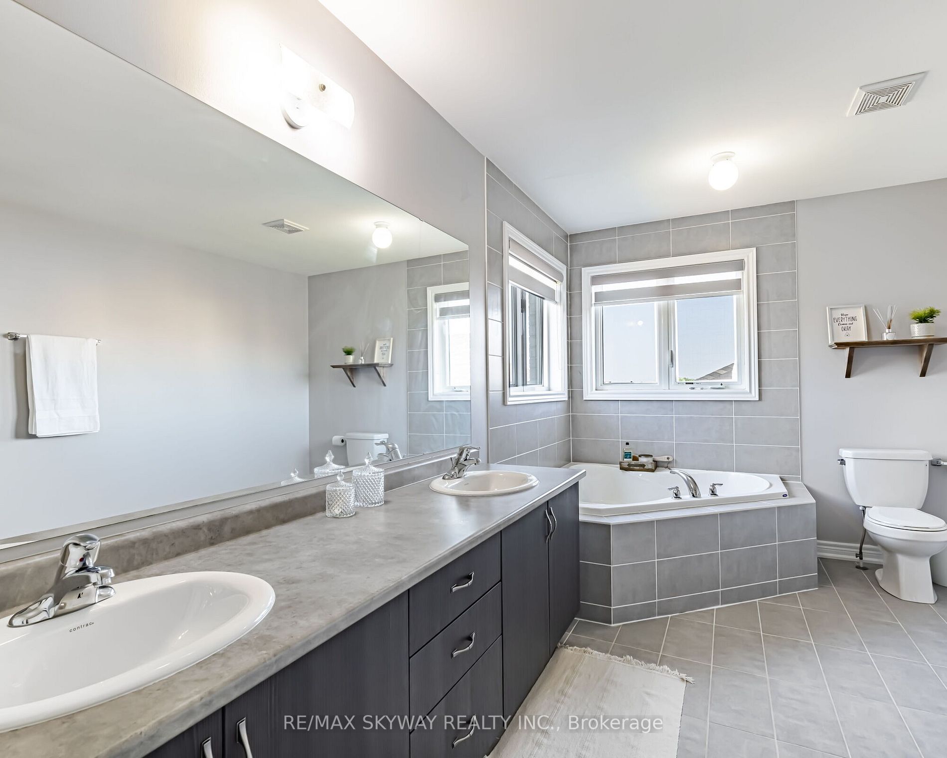 63 Blackberry Valley Crescent