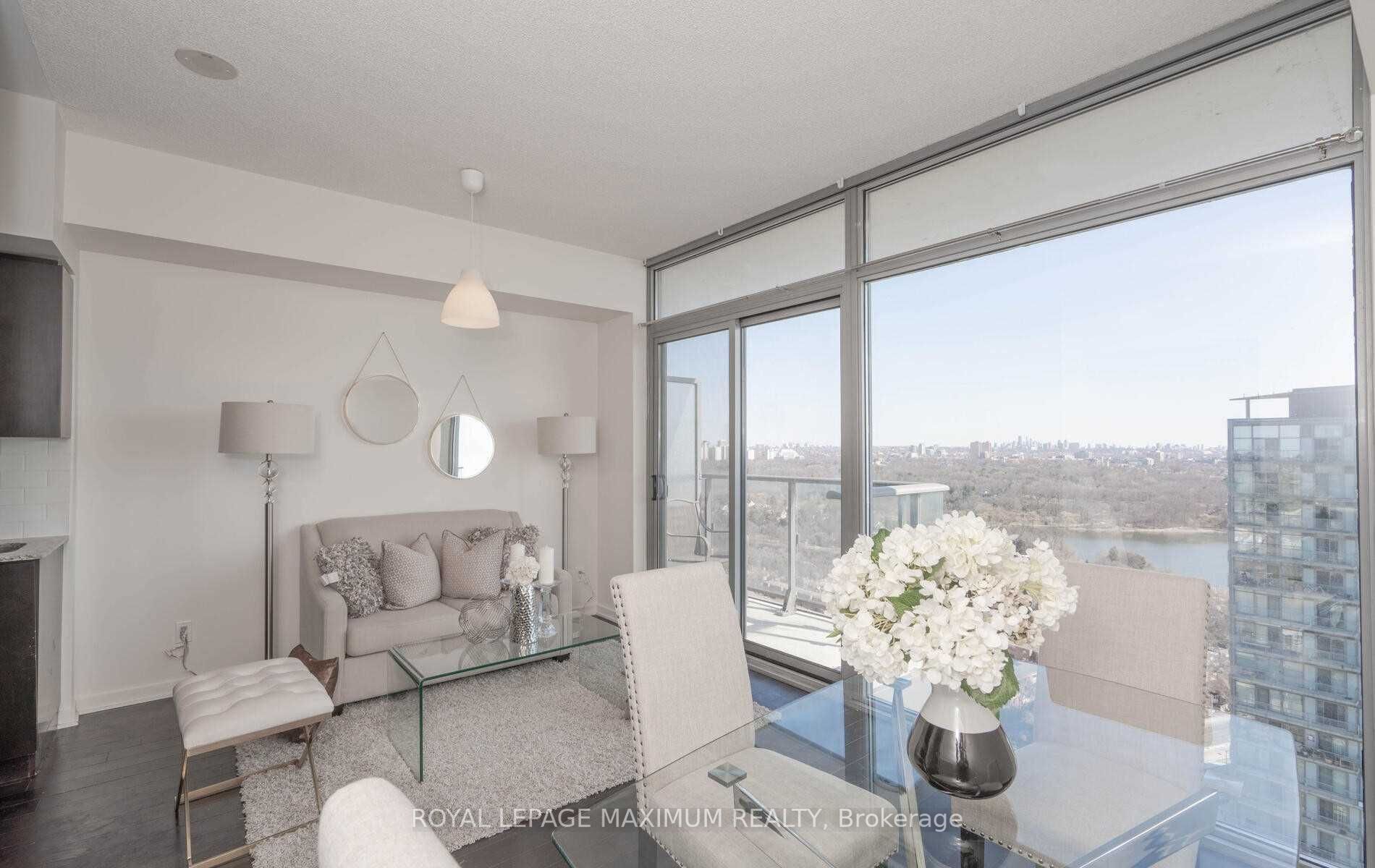 105 The Queensway Ave, #2913